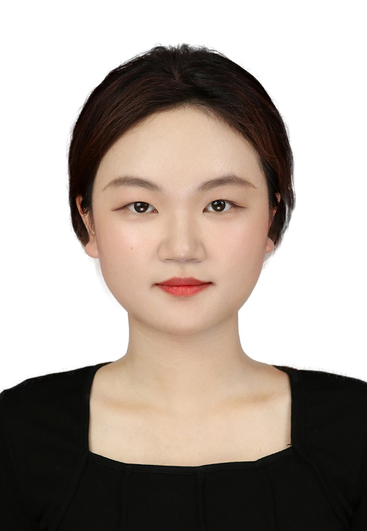 梁教员 照片