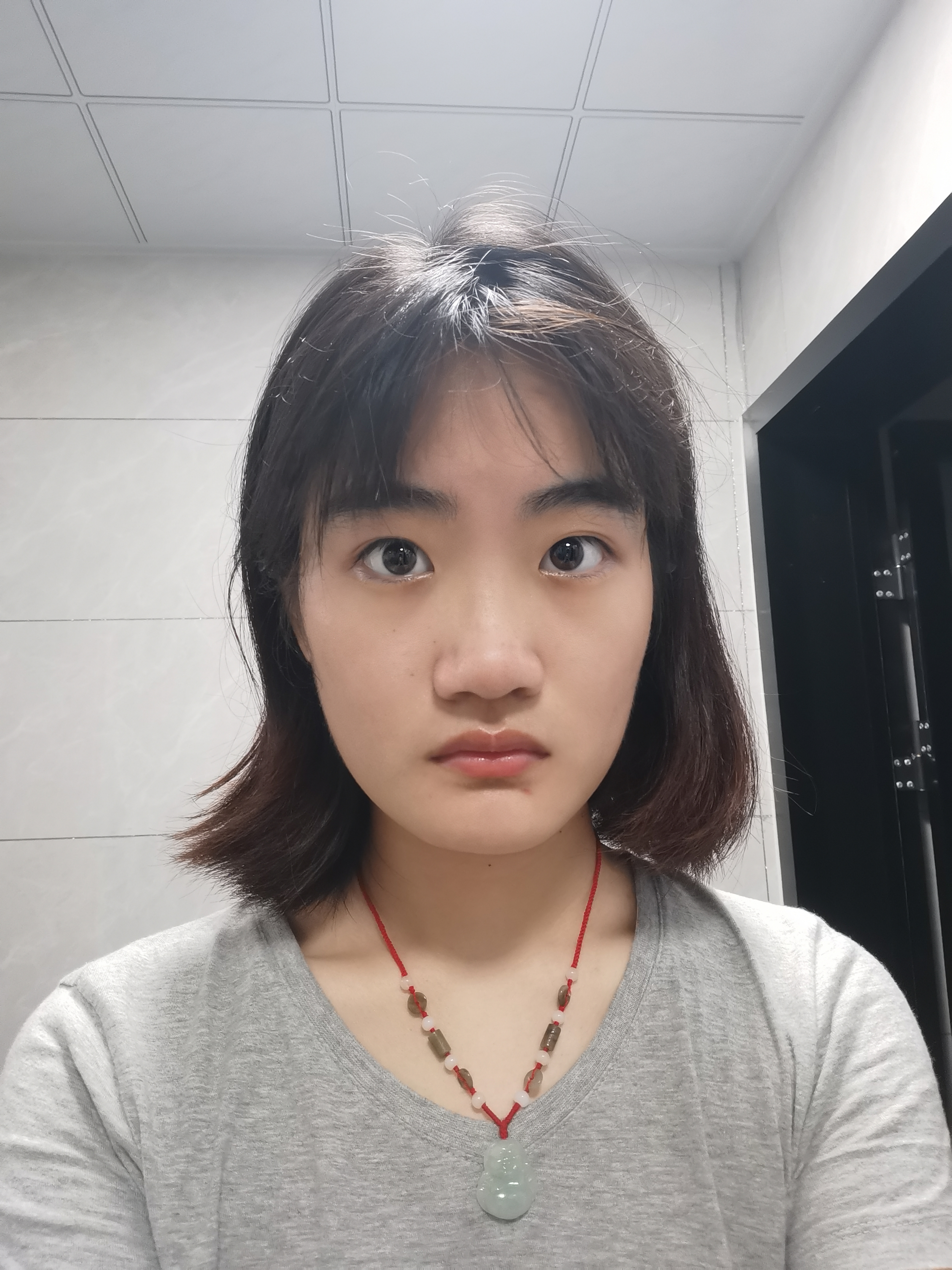 高教员 照片