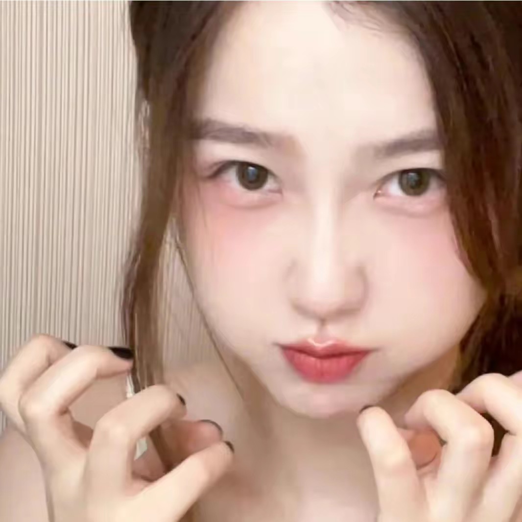 李教员 照片