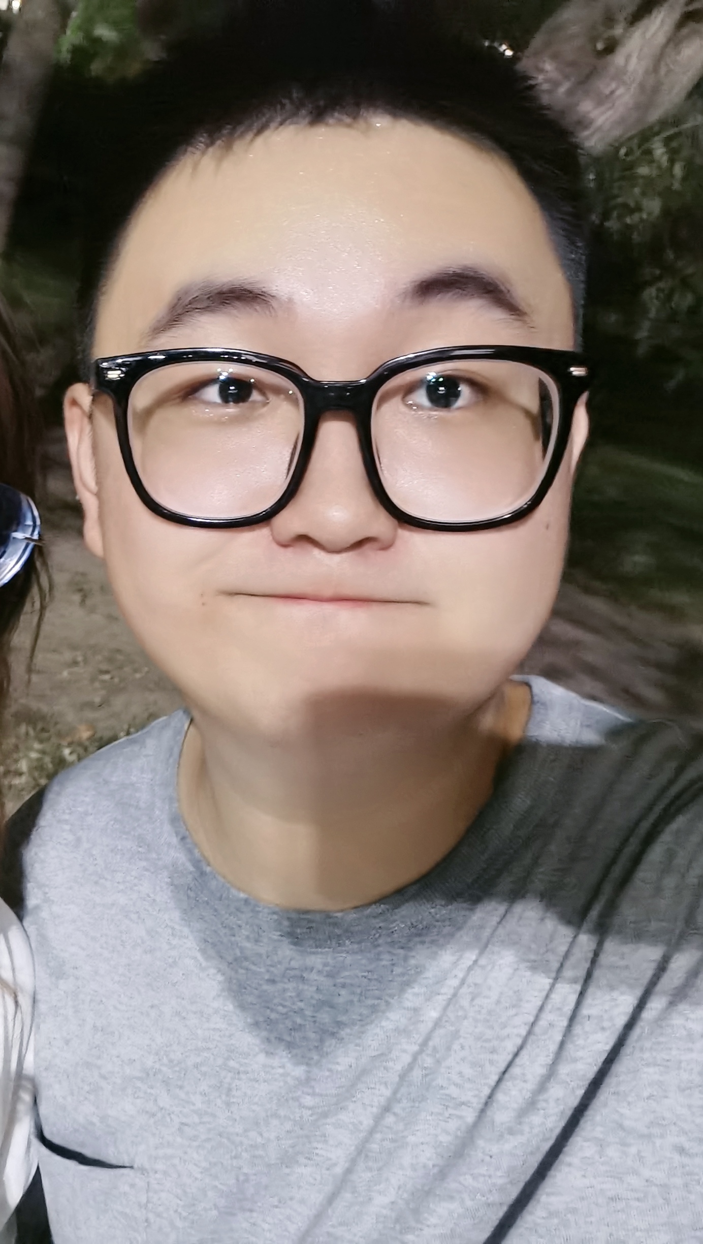王教员 照片