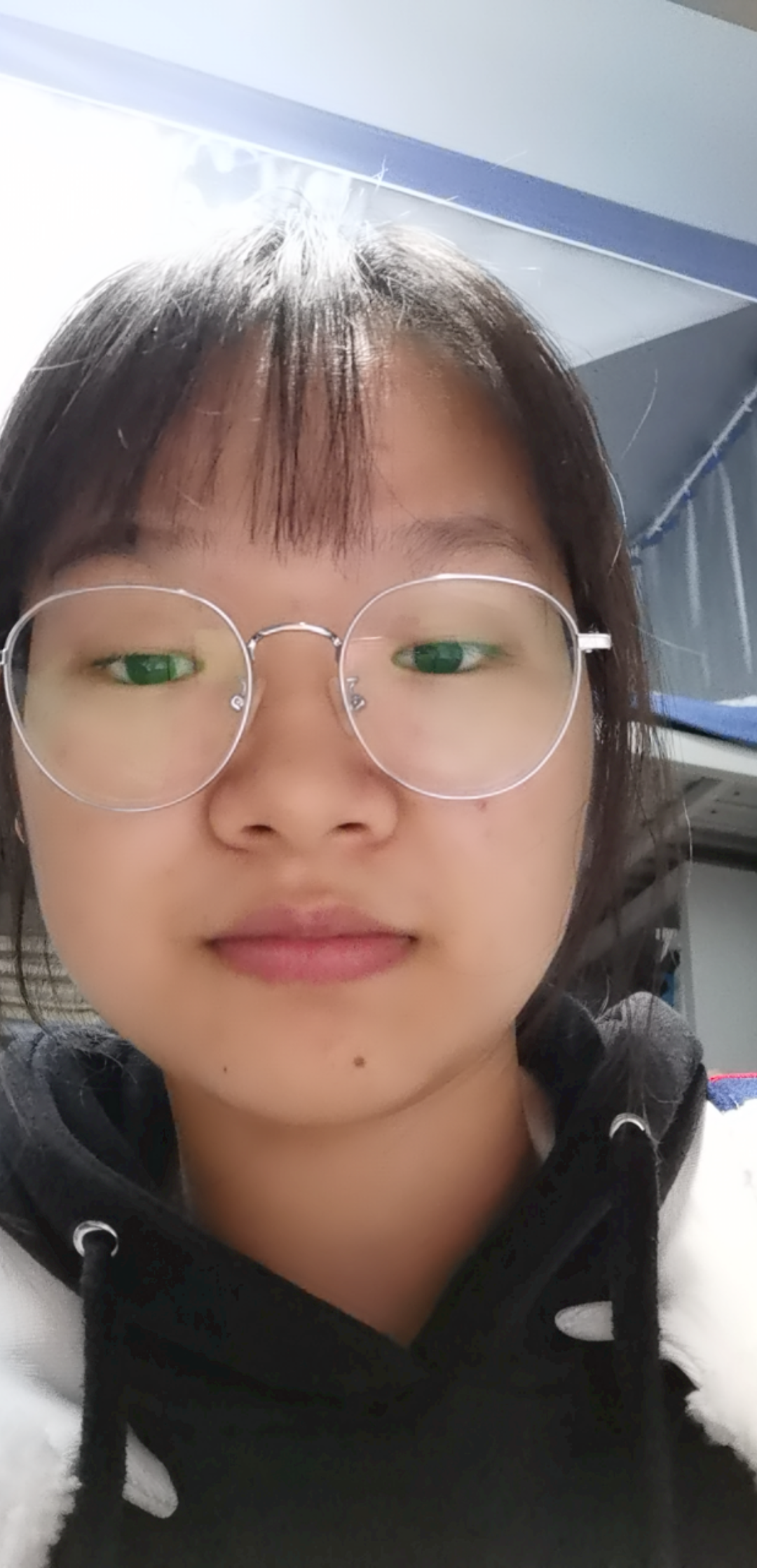 廖教员 照片