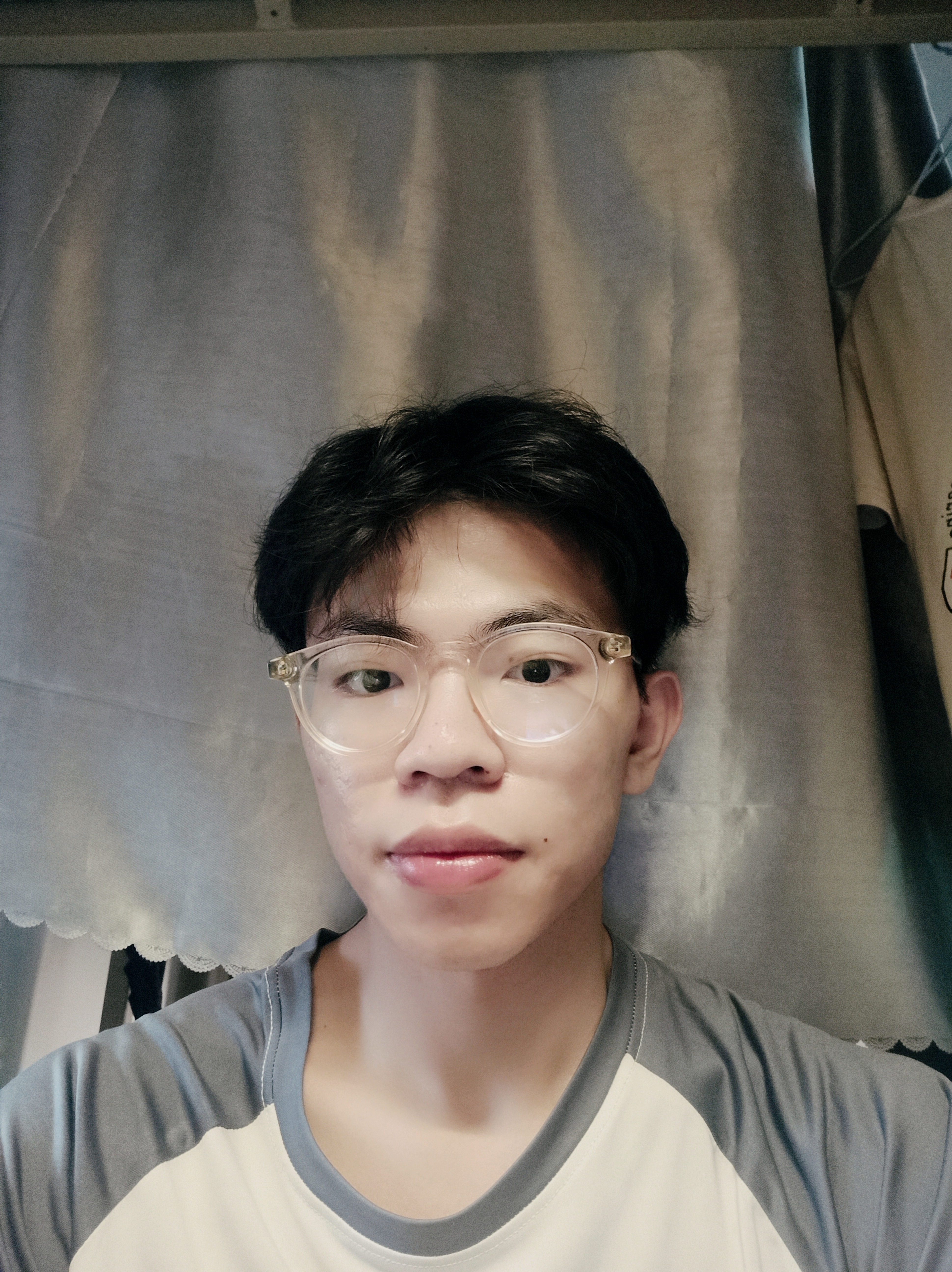 李教员 照片