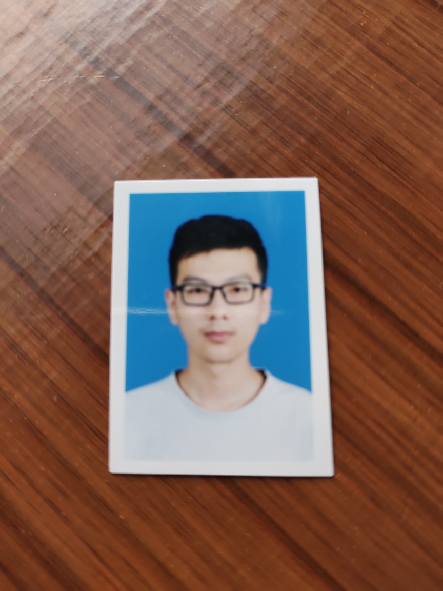 张教员 照片