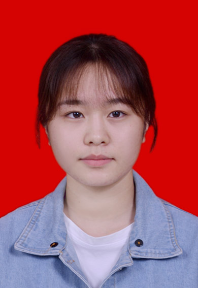 李教员 照片