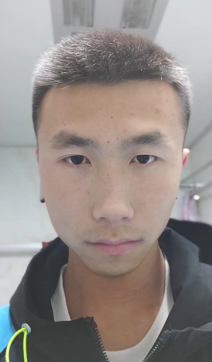 全教员 照片