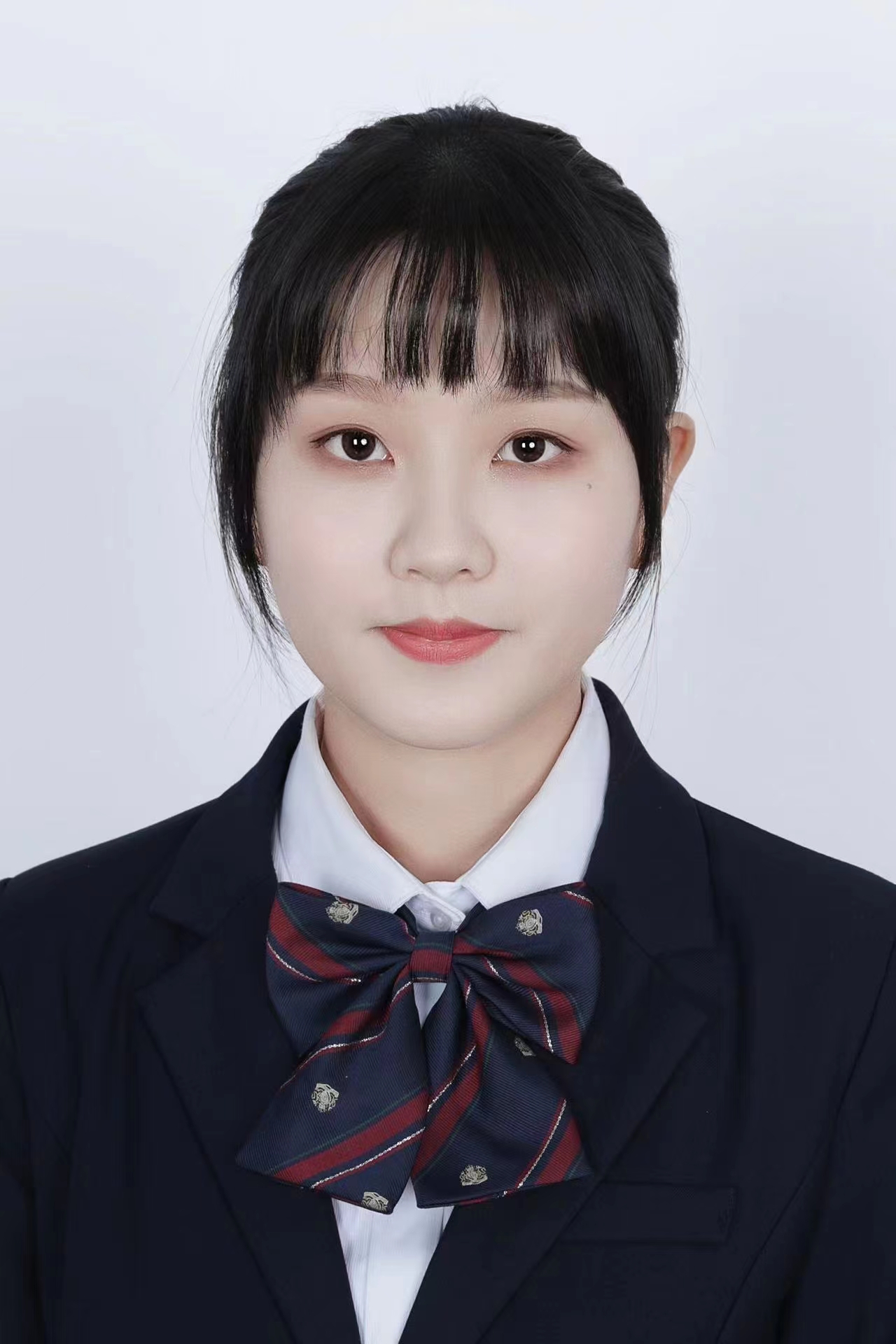 安教员 照片
