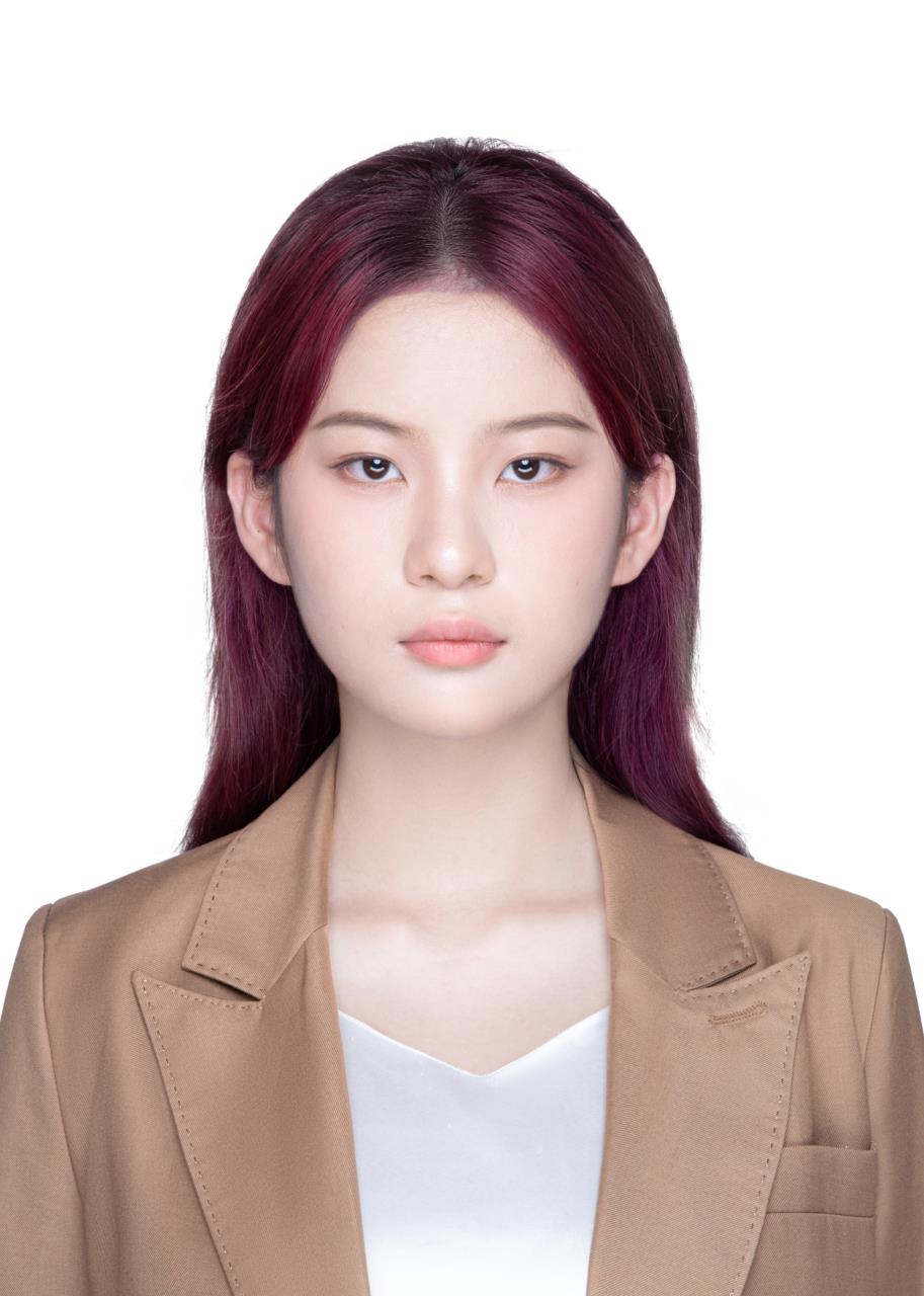 李教员 照片