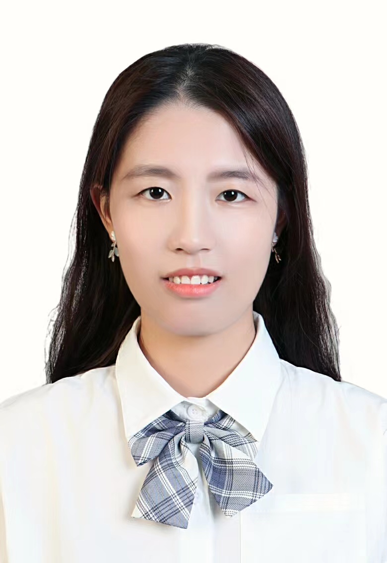 周教员 照片