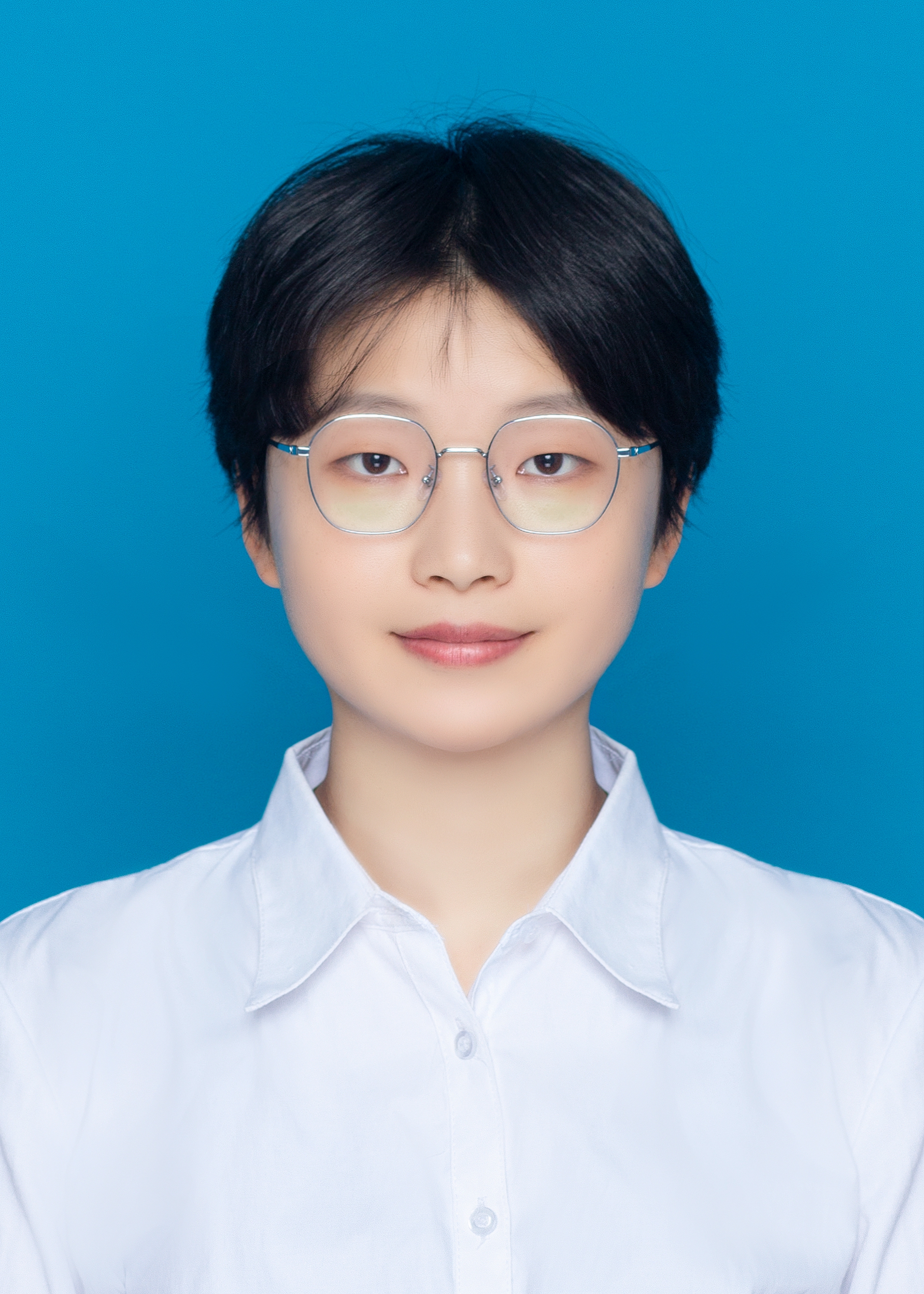 李教员 照片
