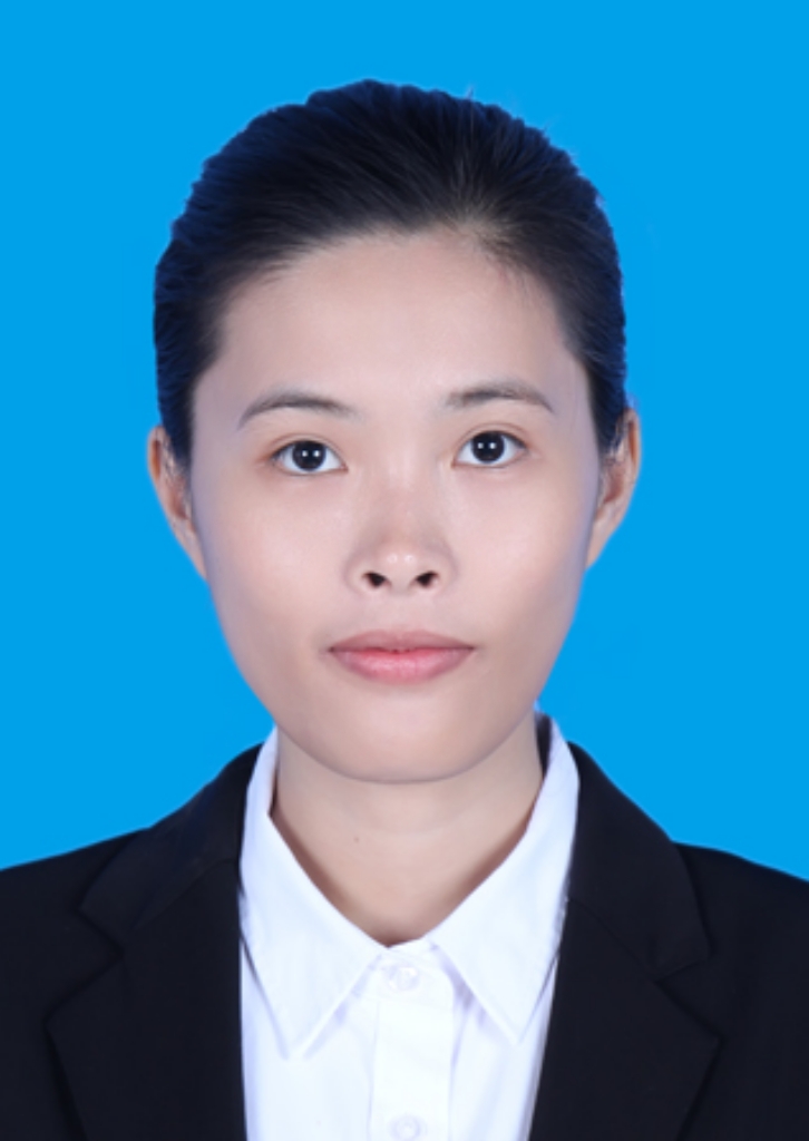 向教员 照片