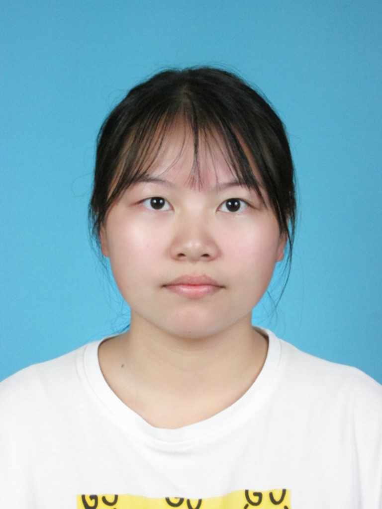 李教员 照片