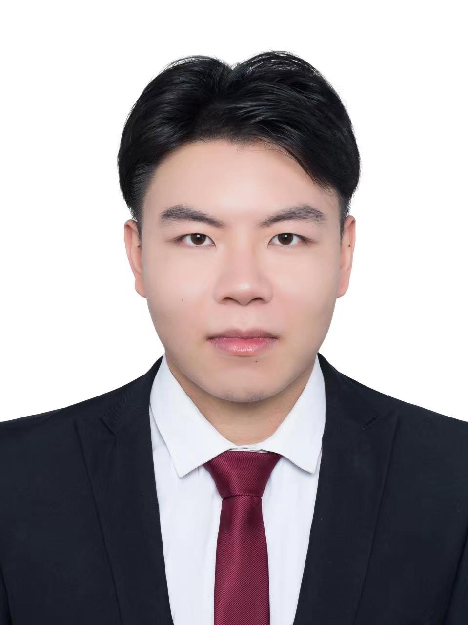 张教员 照片