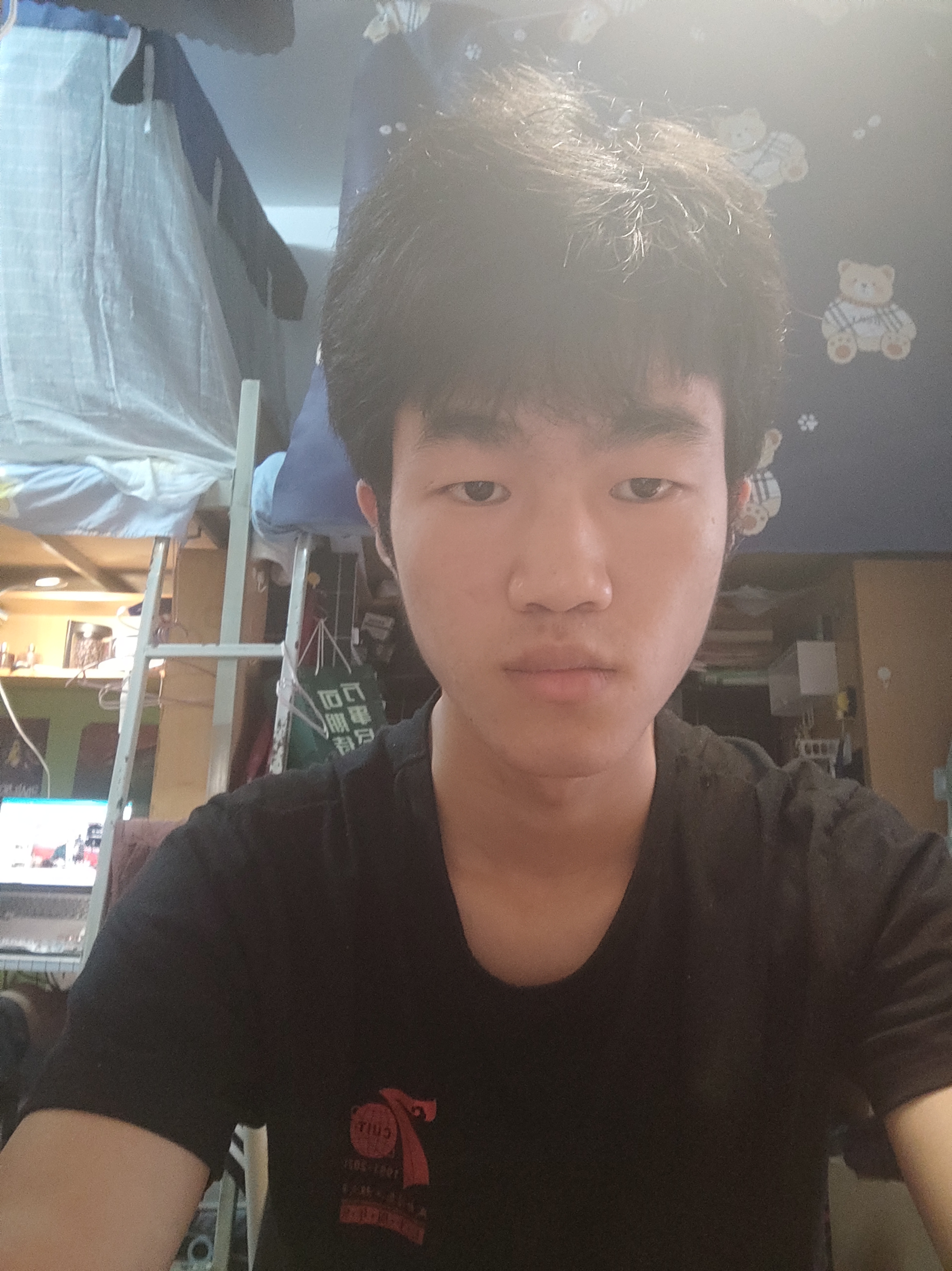 罗教员 照片