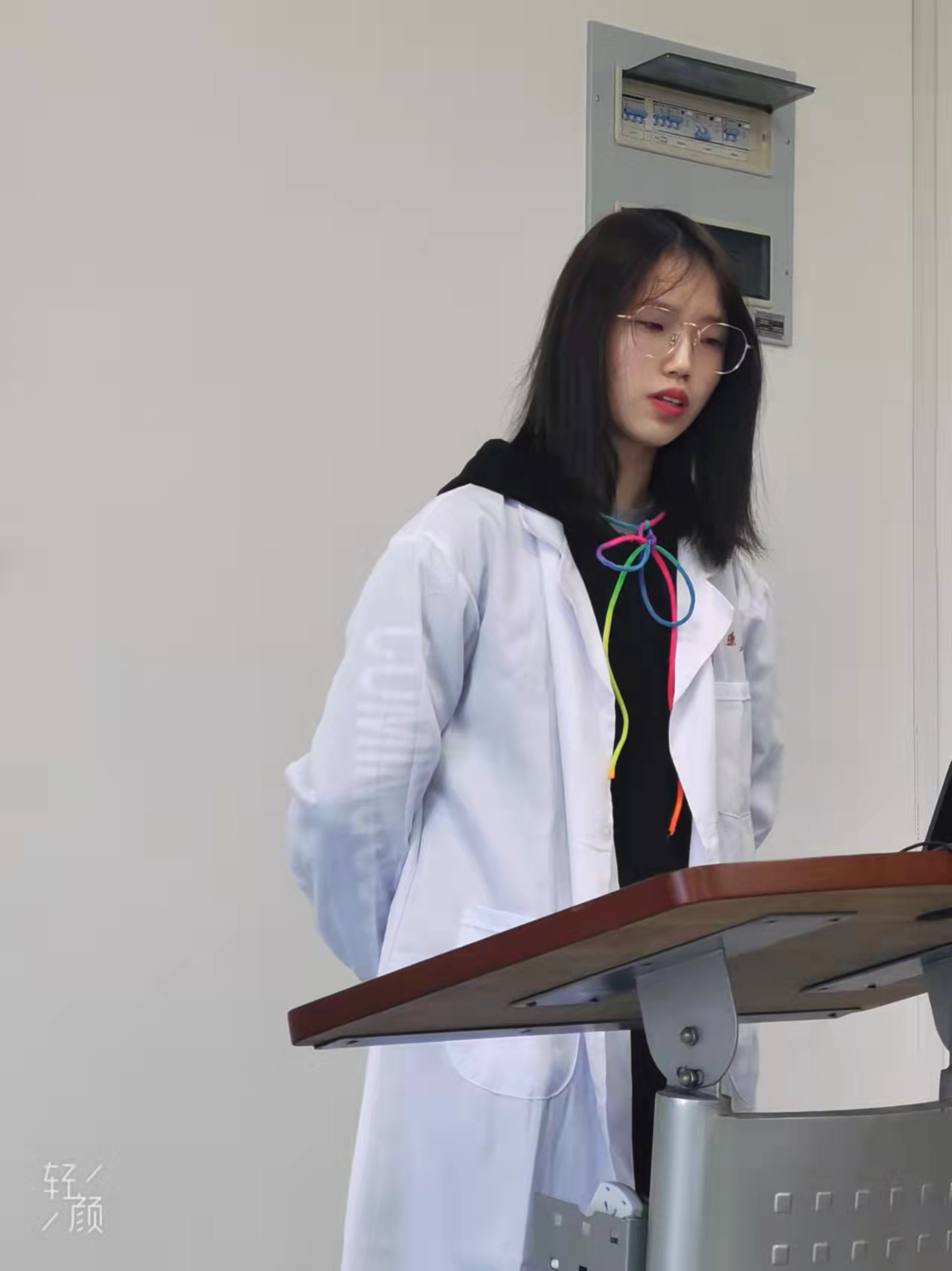 胡教员 照片