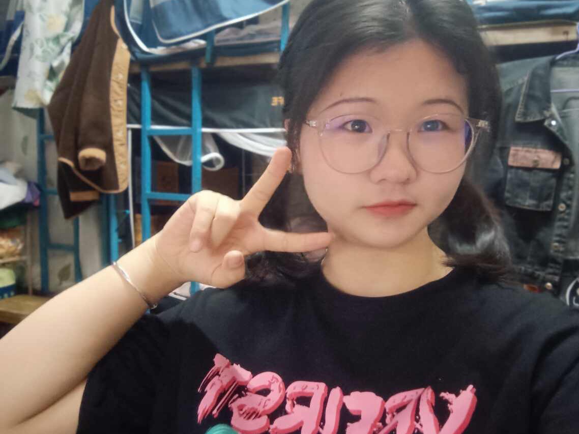 张教员 照片