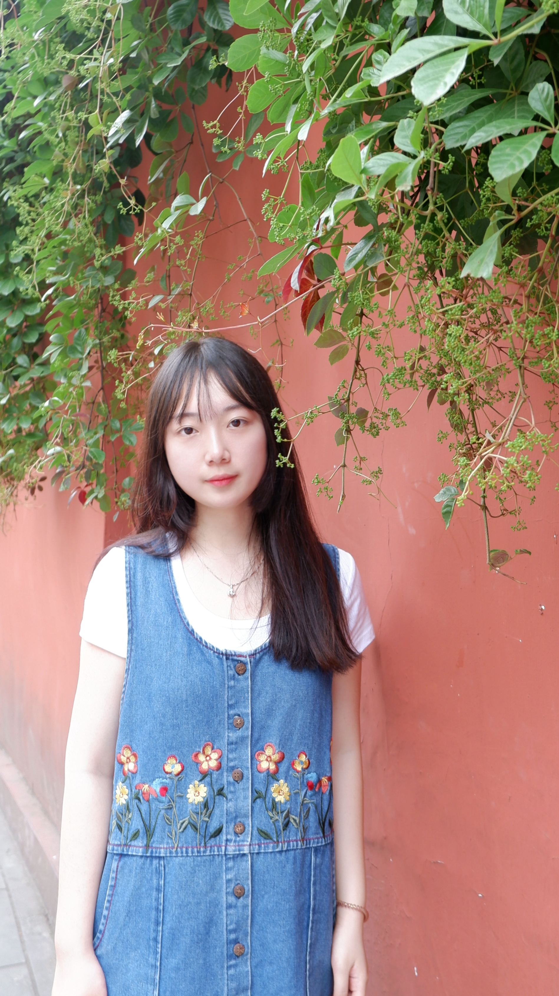 任教员 照片