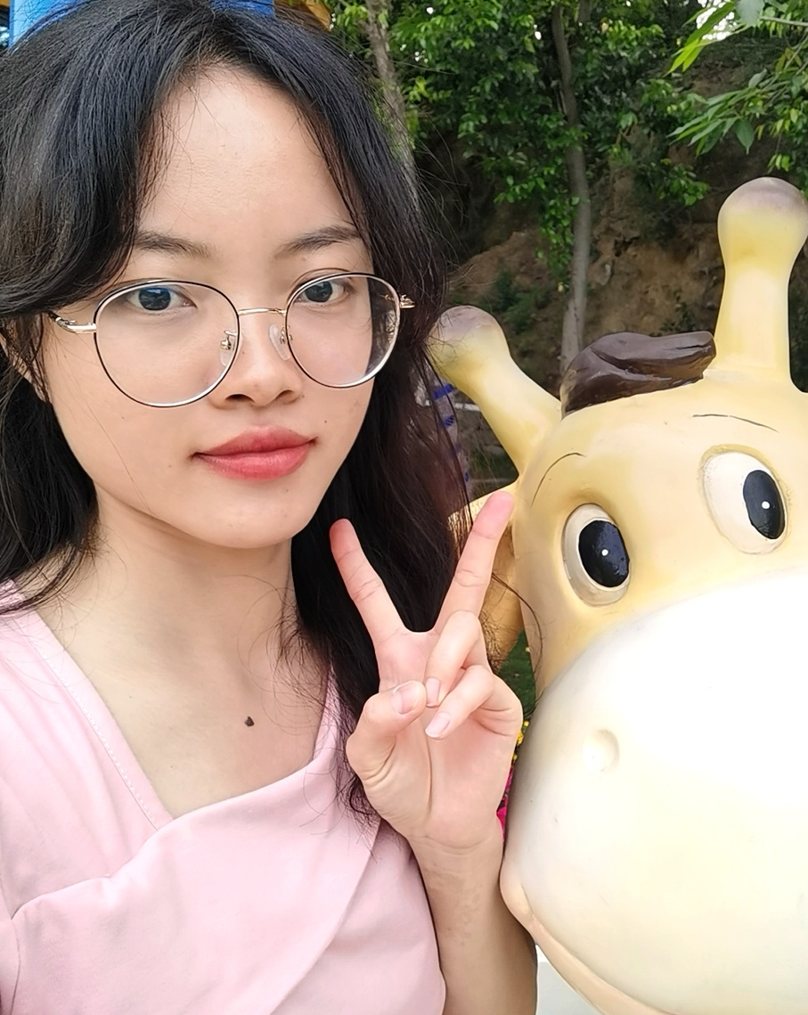 封教员 照片