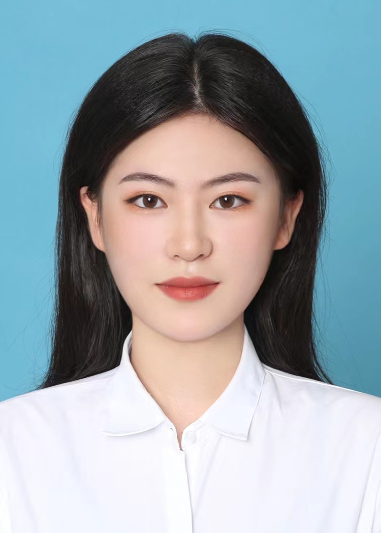 余教员 照片