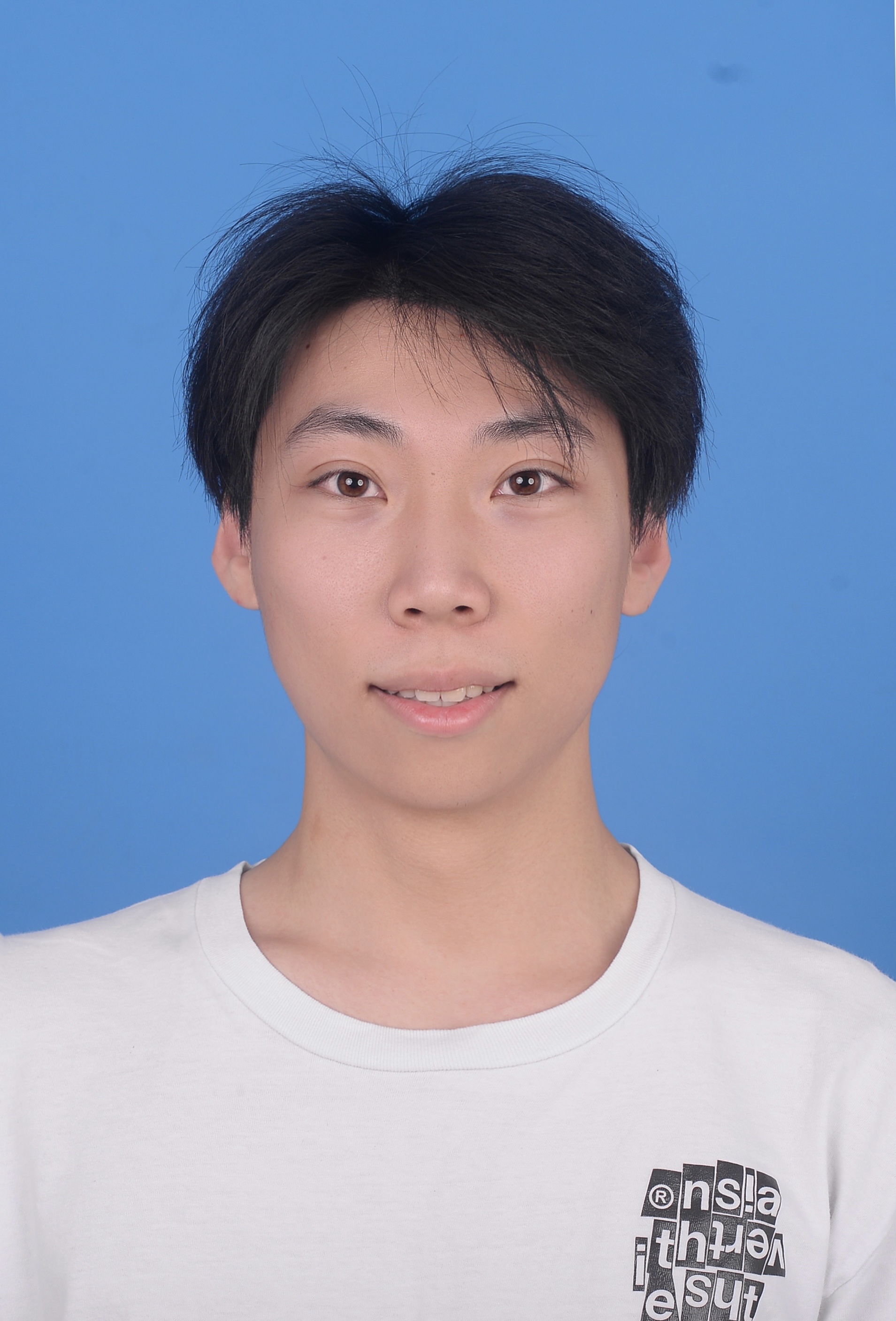 王教员 照片