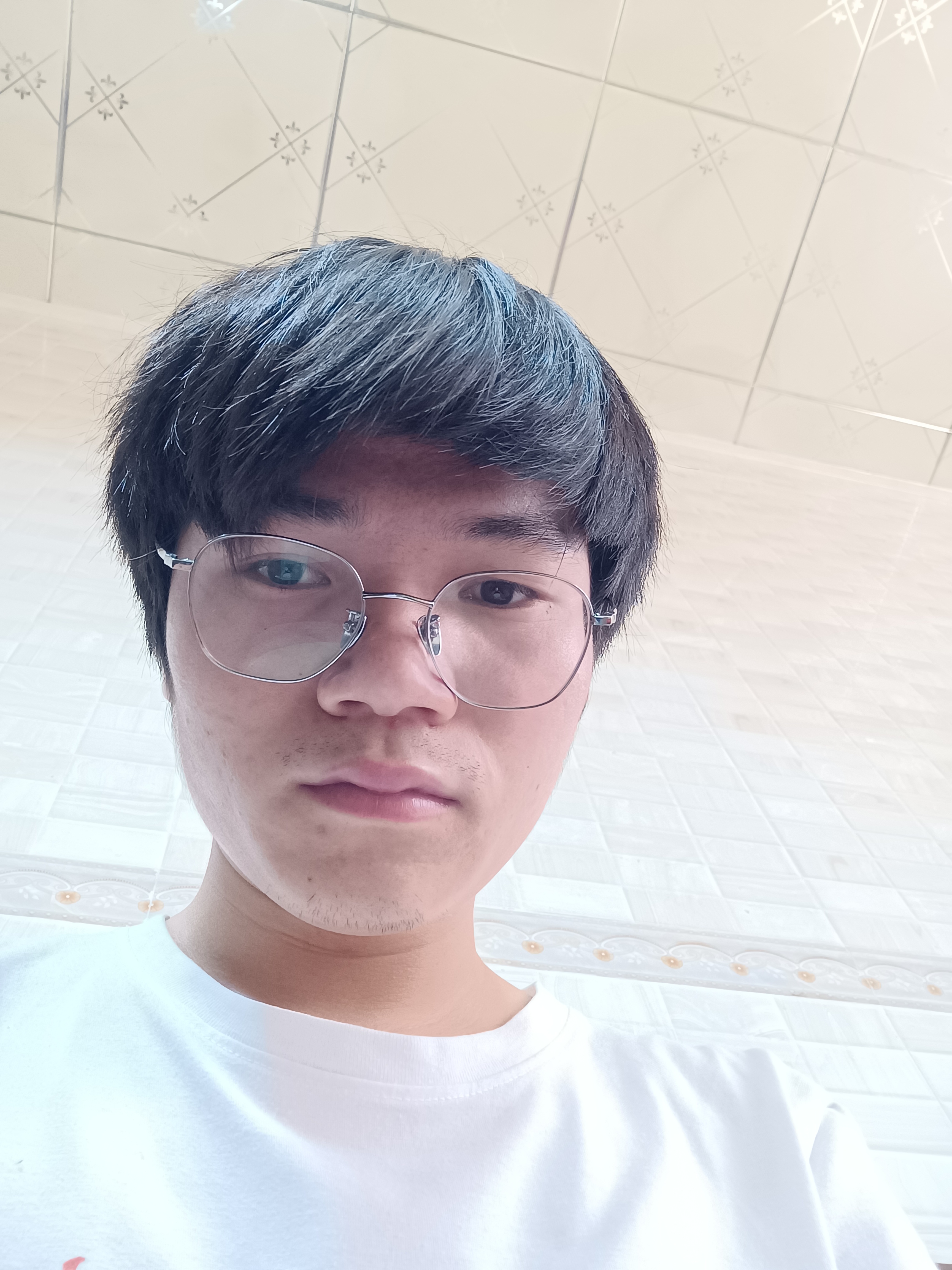 廖教员 照片