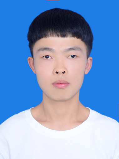 龙教员 照片