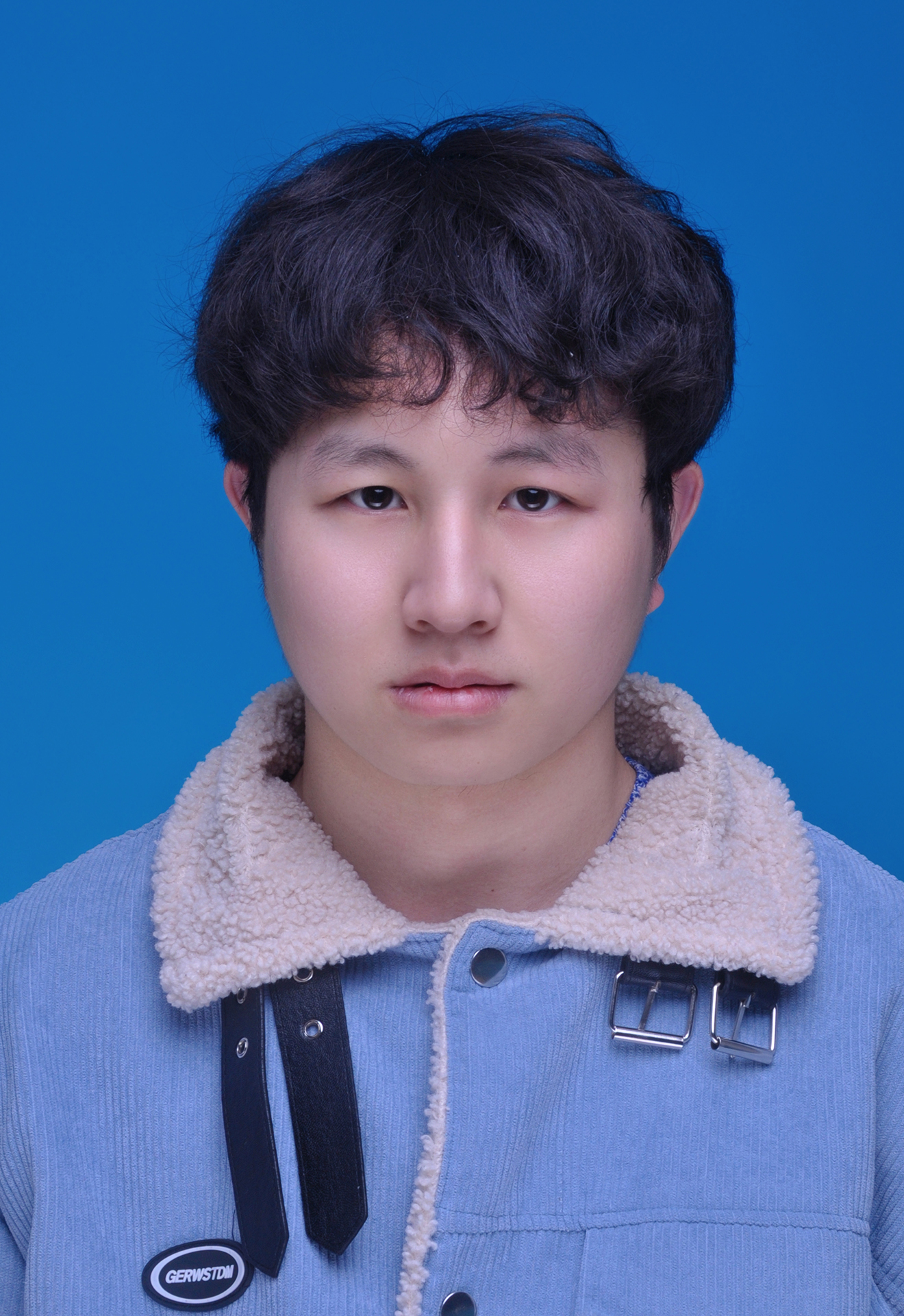 刘教员 照片