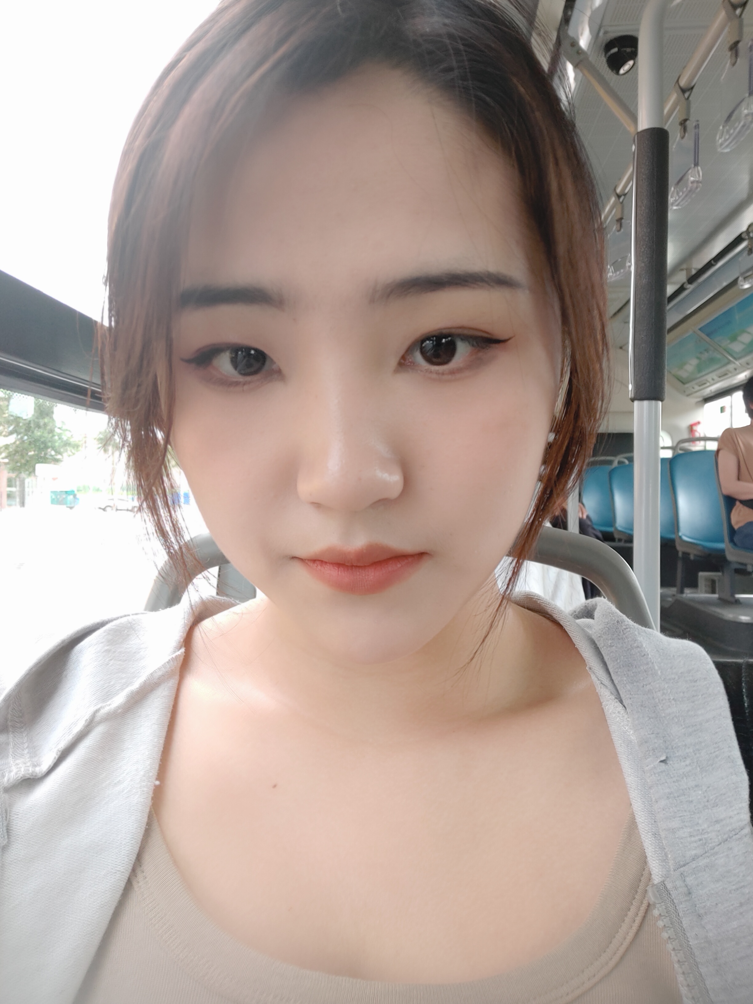 张教员 照片