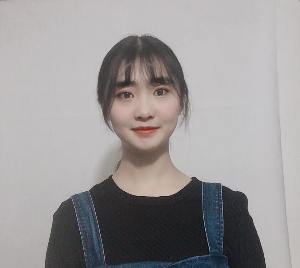 张教员 照片