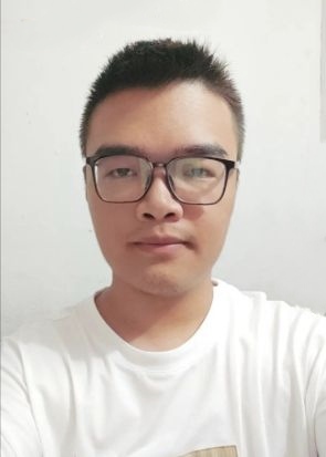 应教员 照片