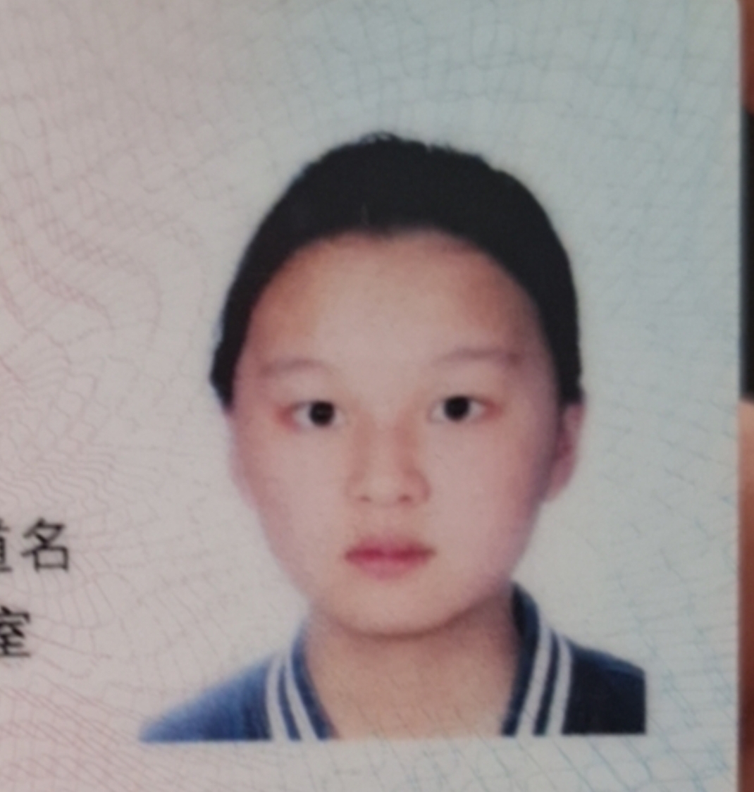 余教员 照片