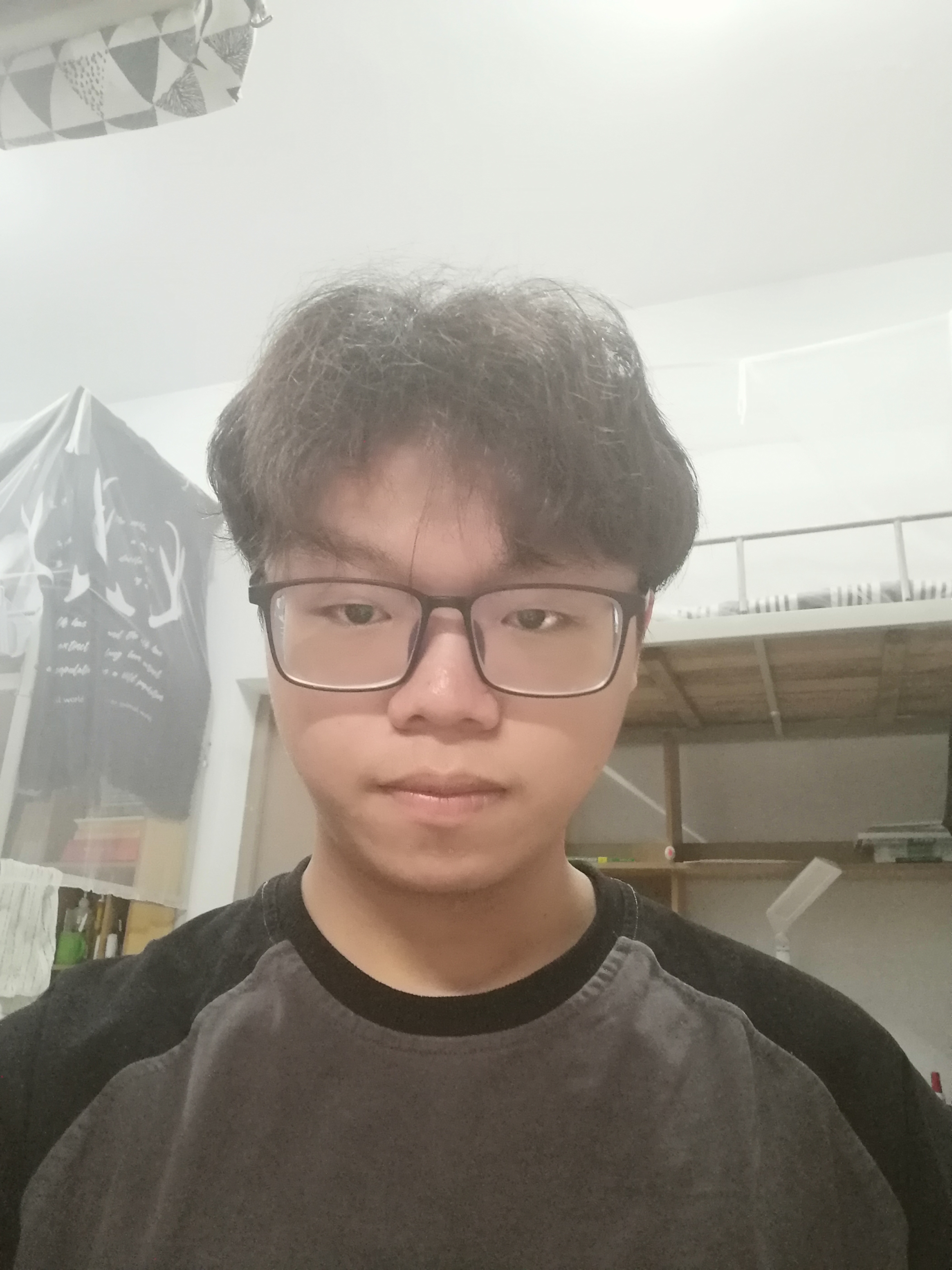 张教员 照片
