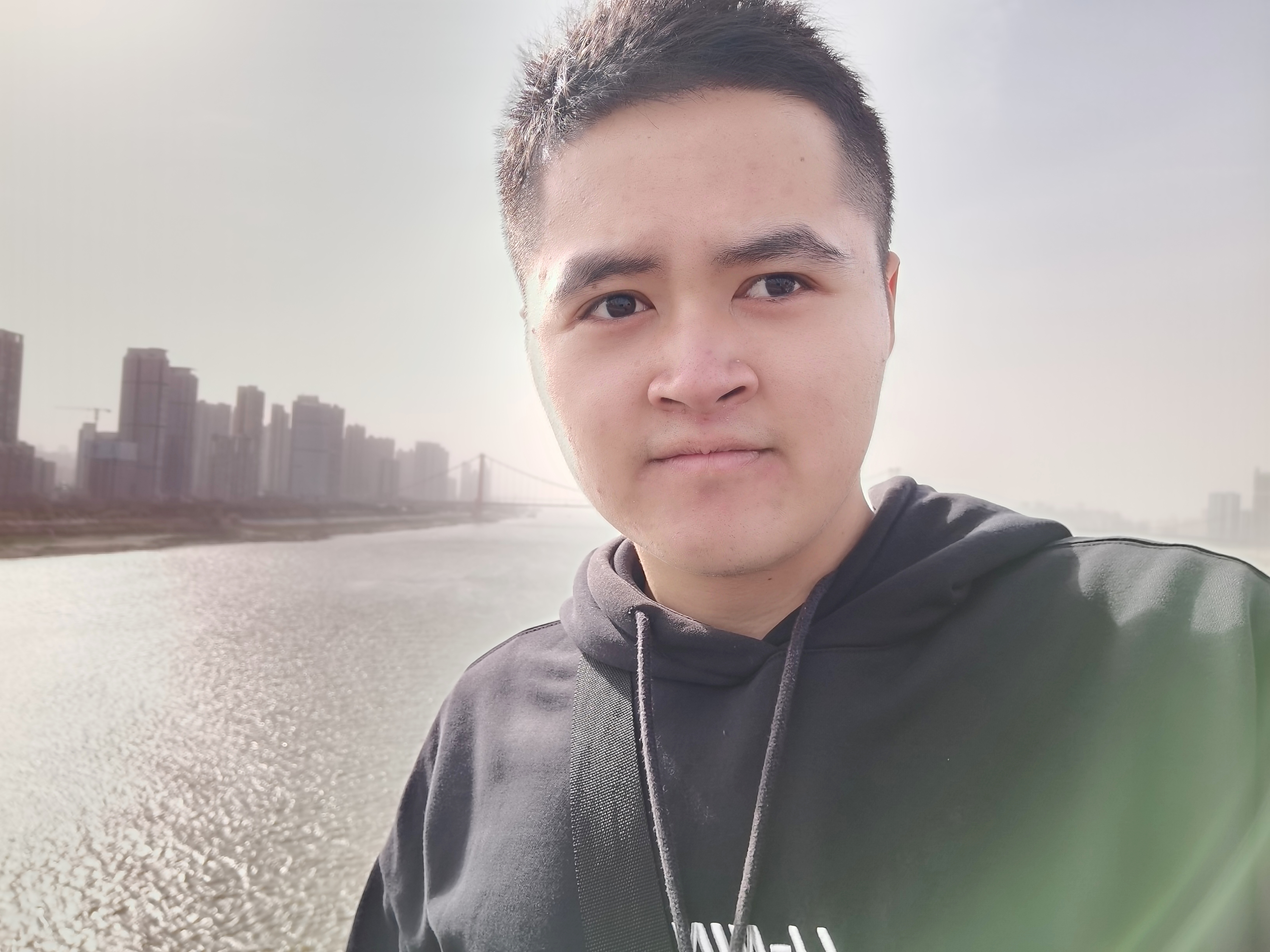 钱教员 照片