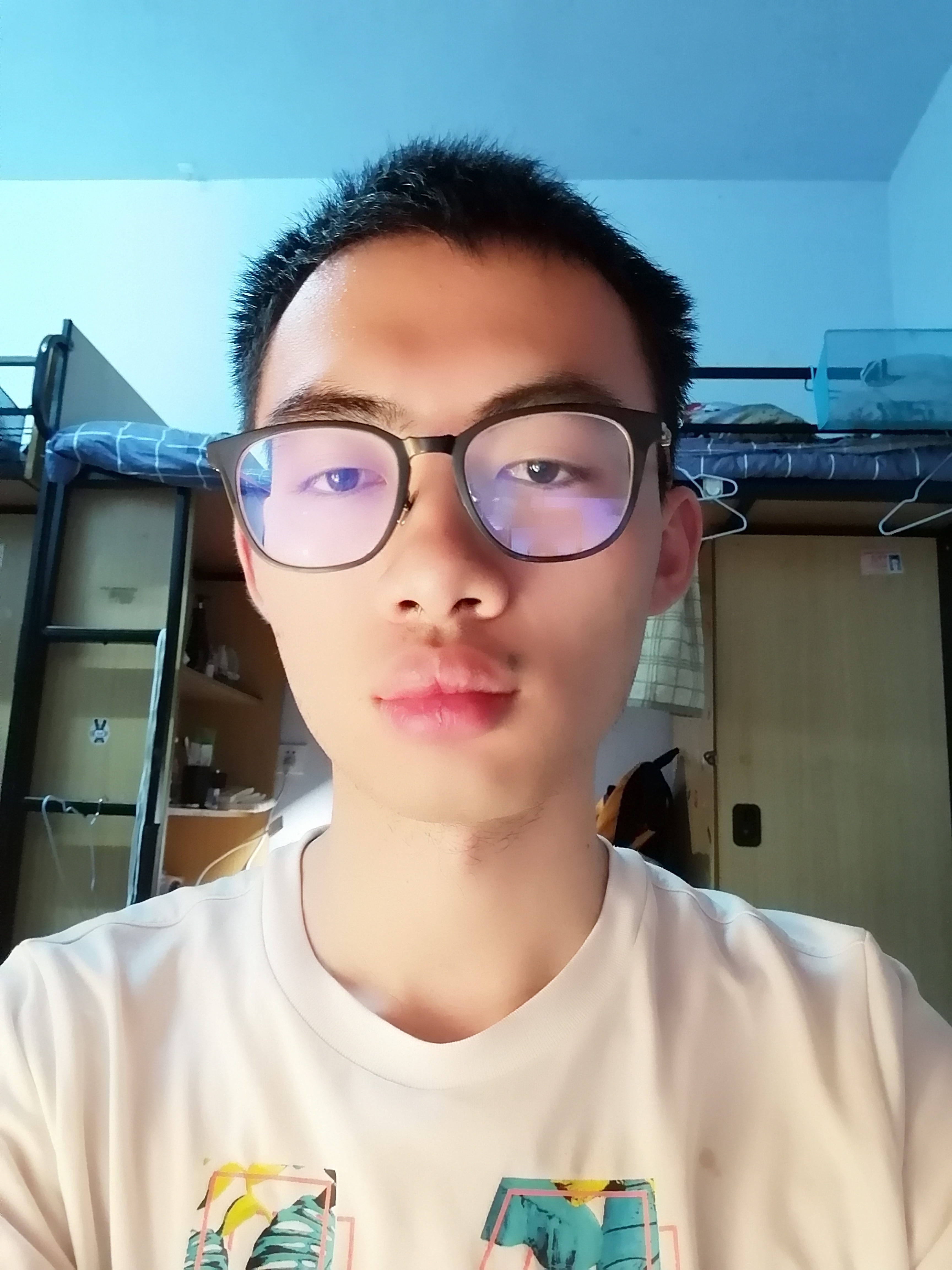 李教员 照片