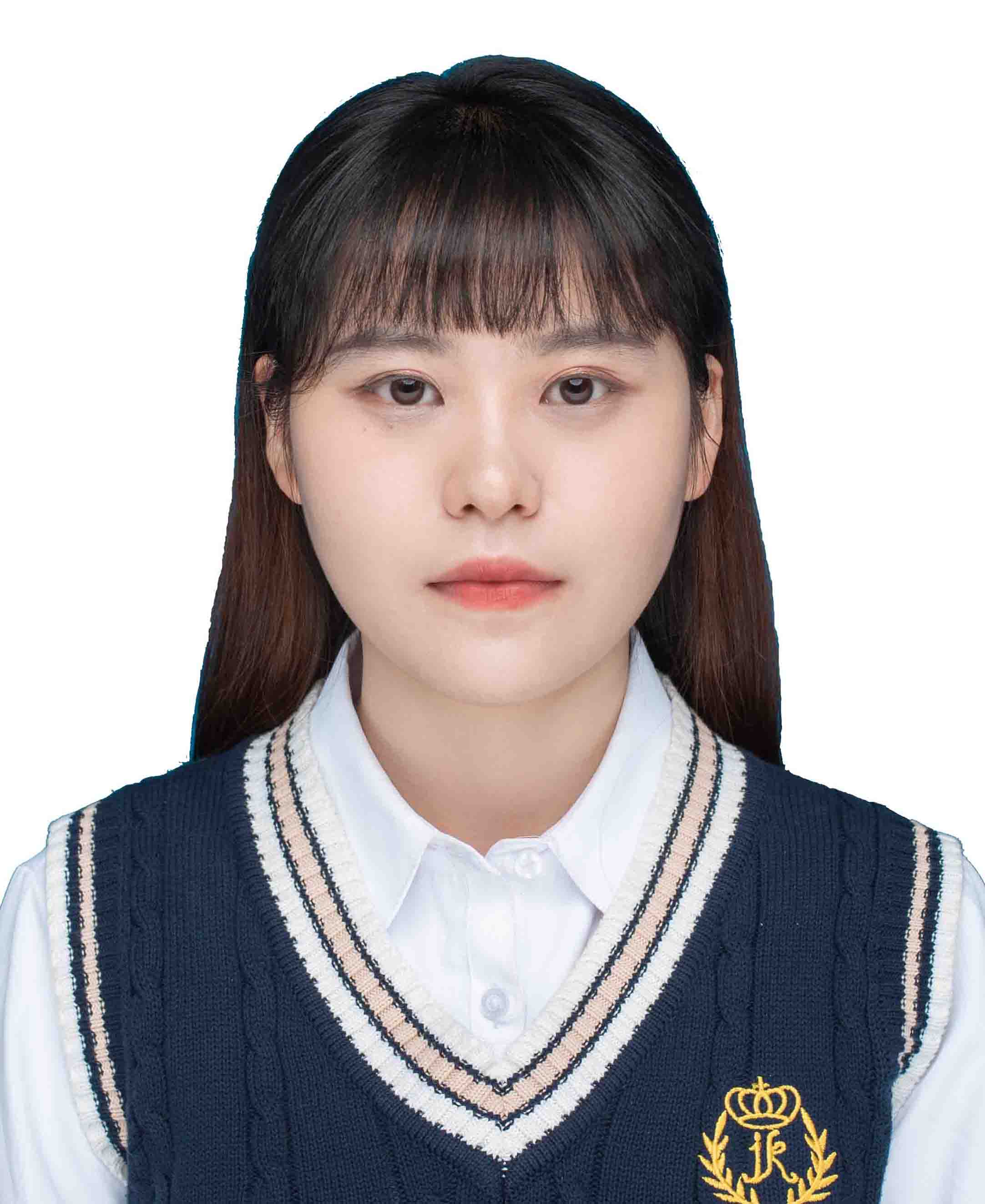余教员 照片