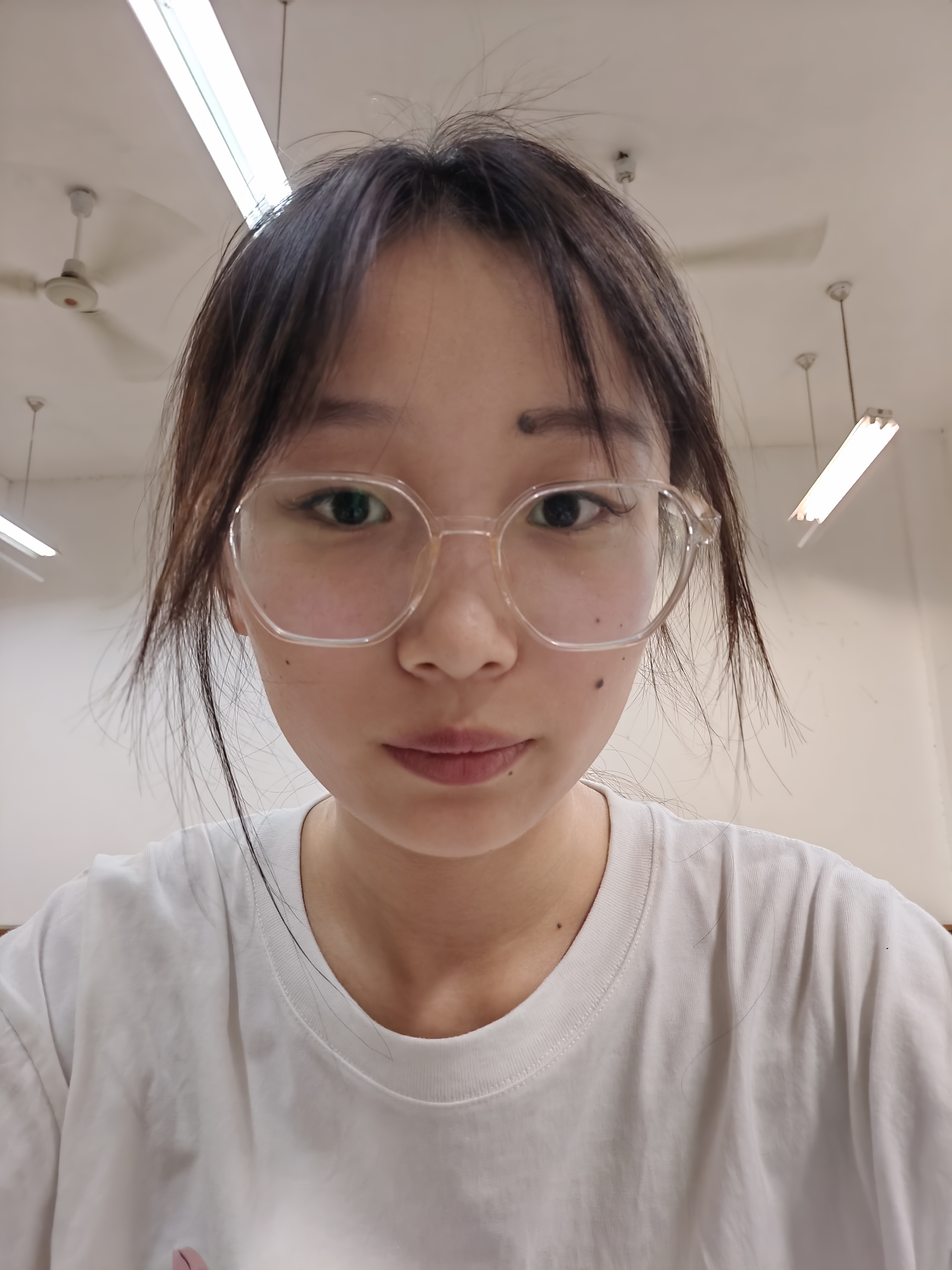 彭教员 照片