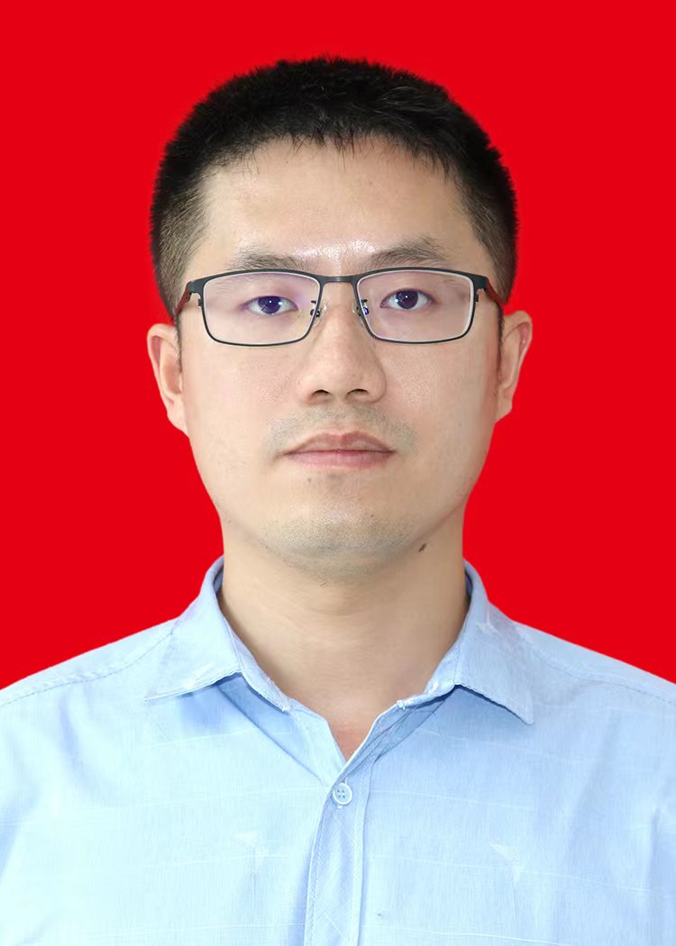 邵教员 照片