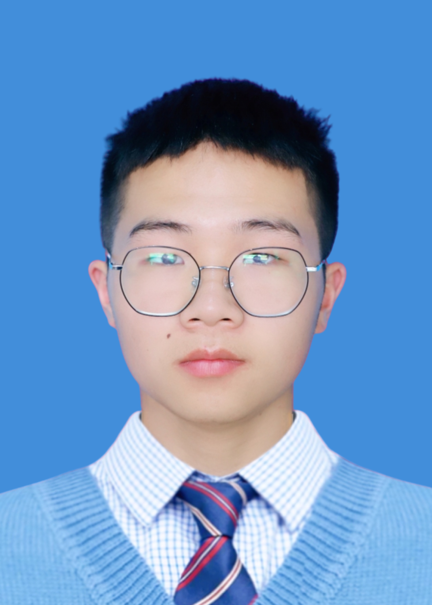 李教员 照片