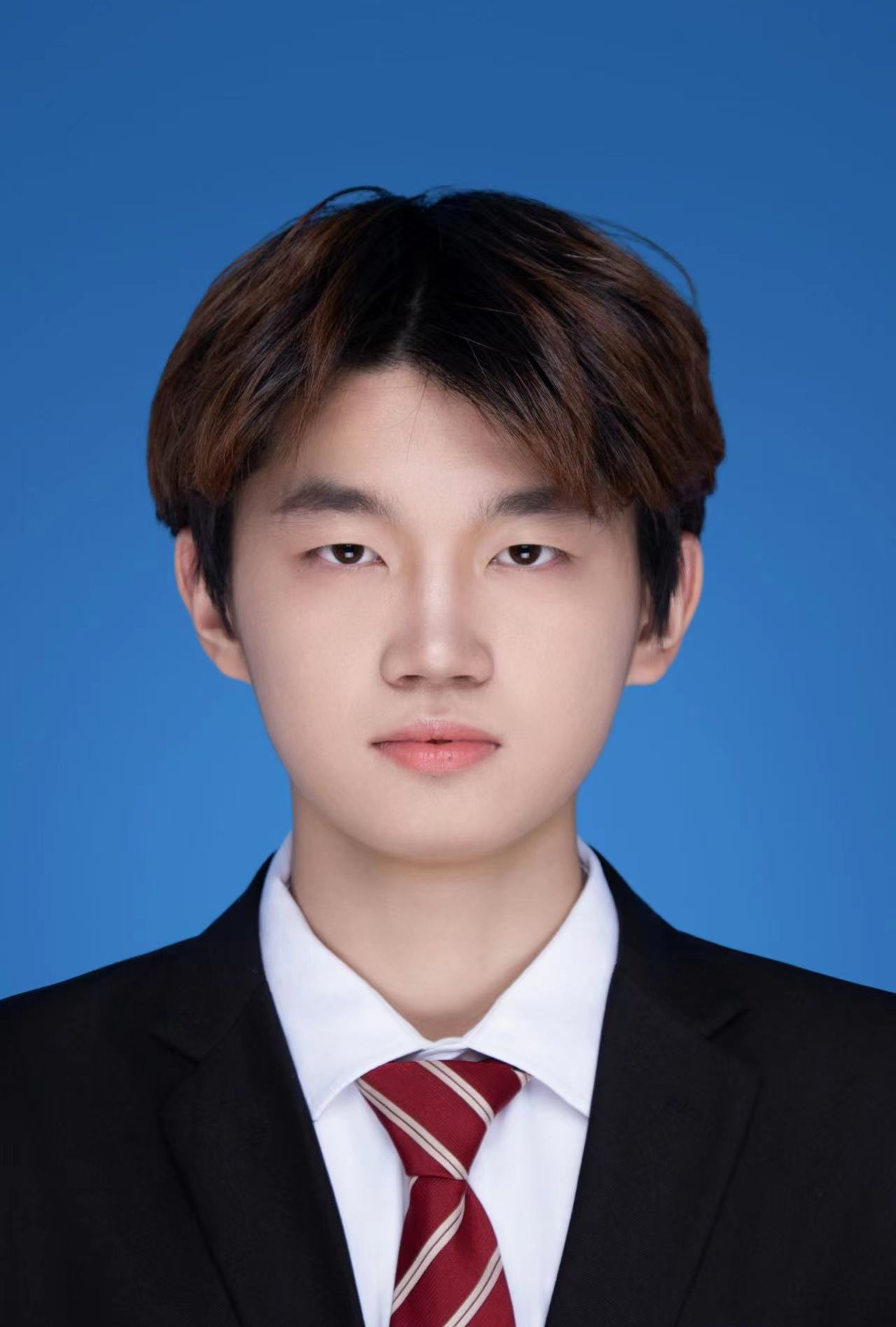任教员 照片