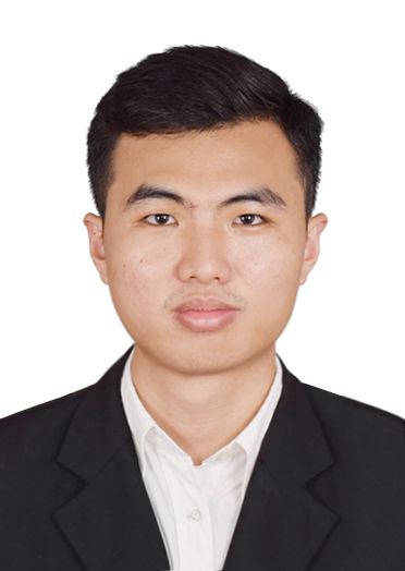 周教员 照片