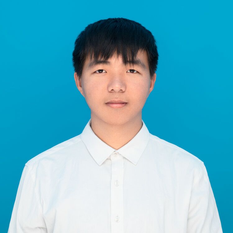 余教员 照片