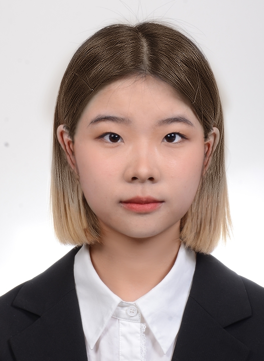 李教员 照片