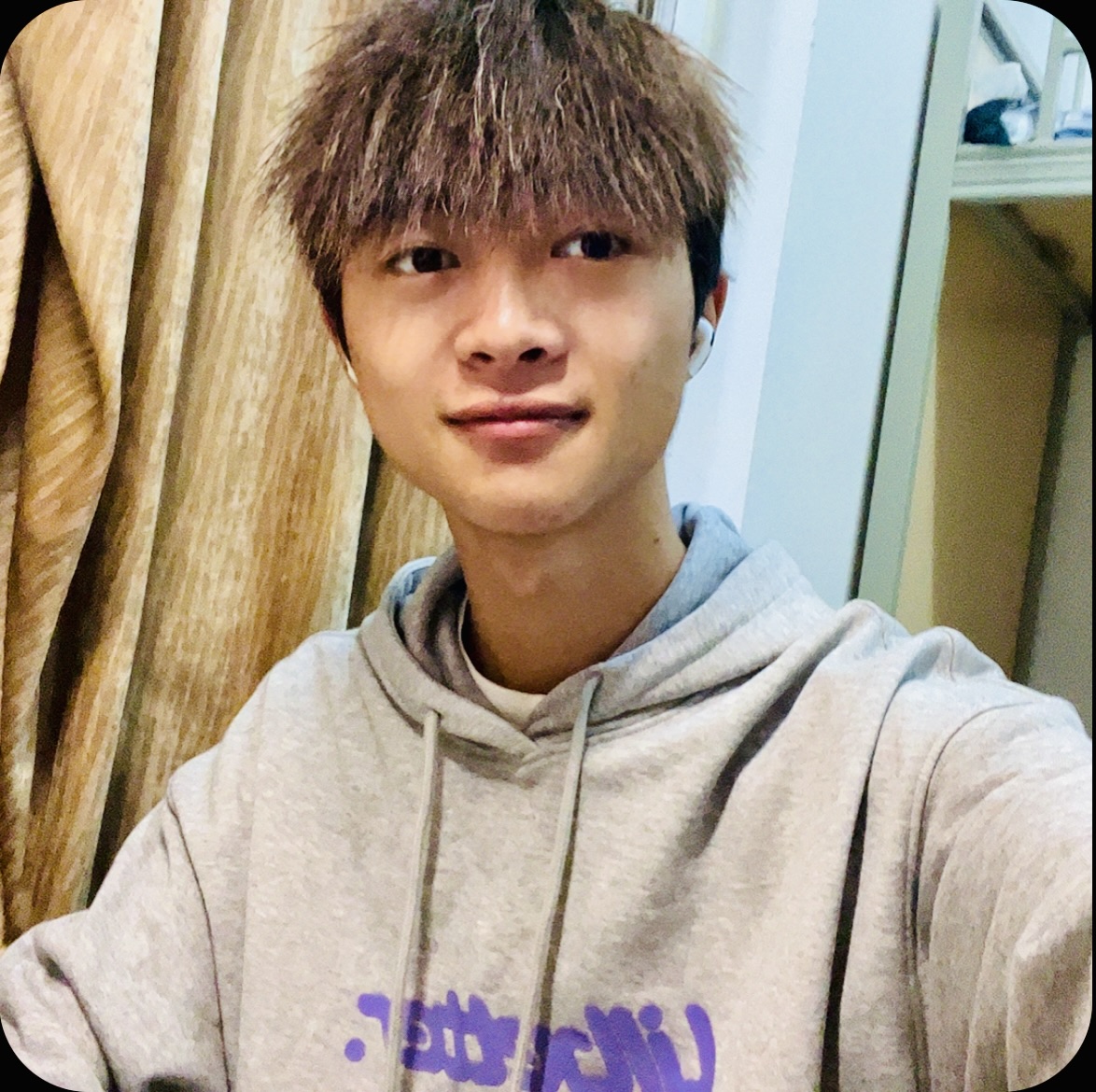 廖教员 照片