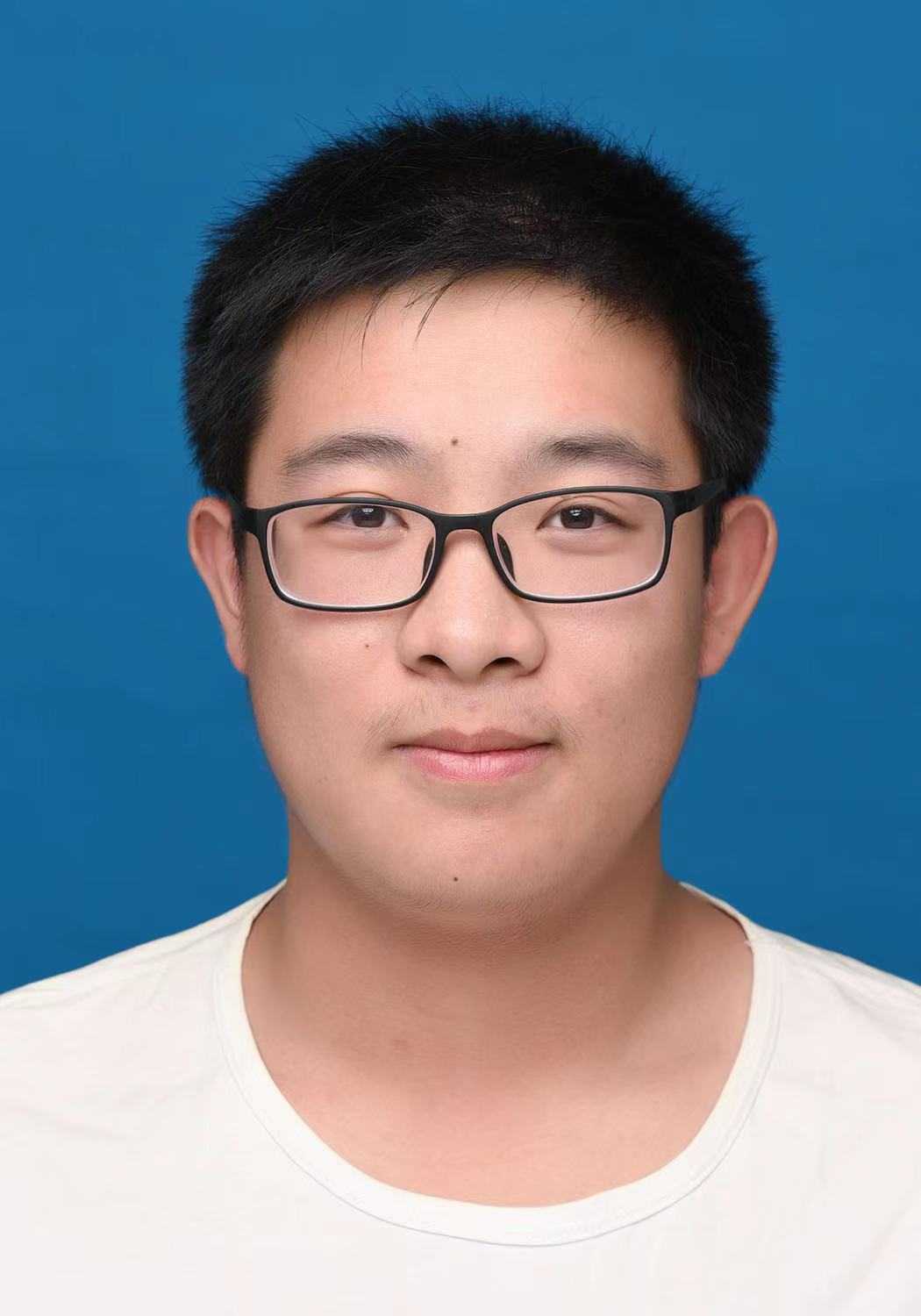 郑教员 照片
