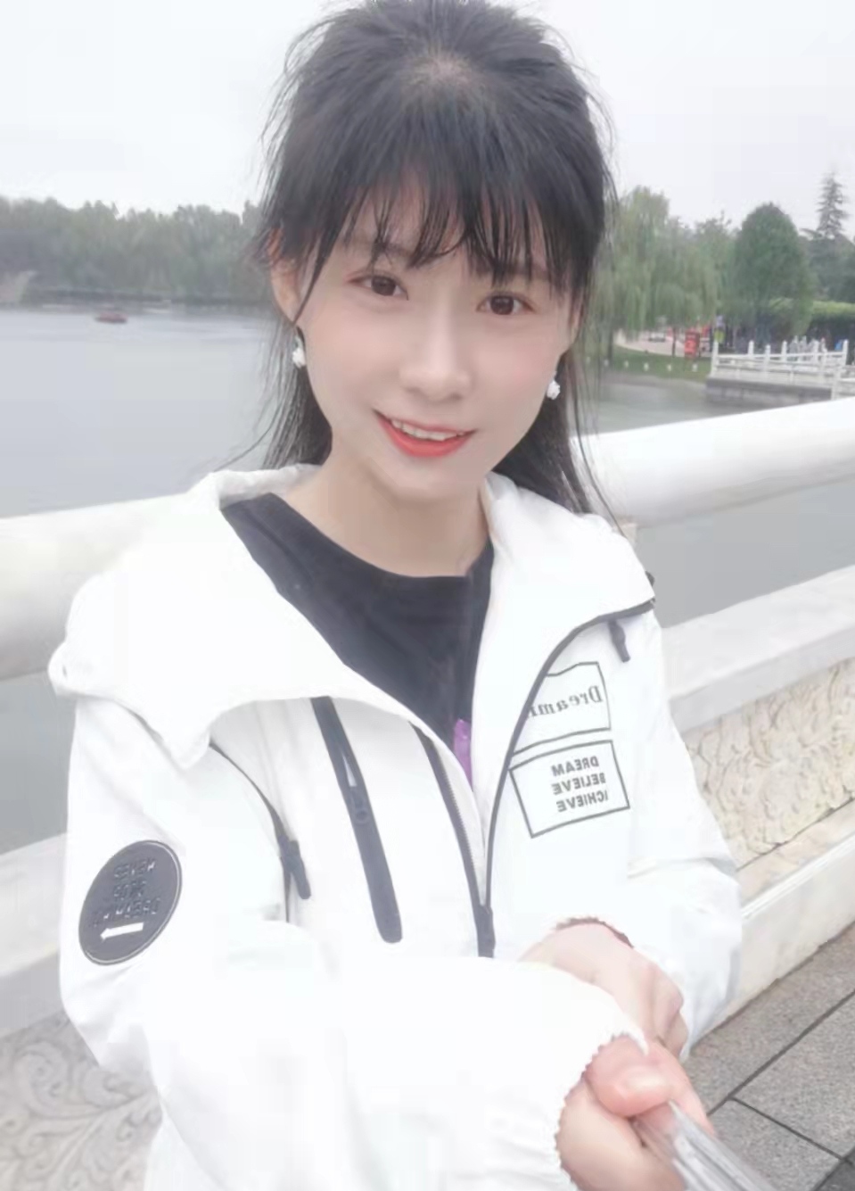张教员 照片