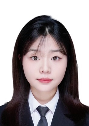 李教员 照片