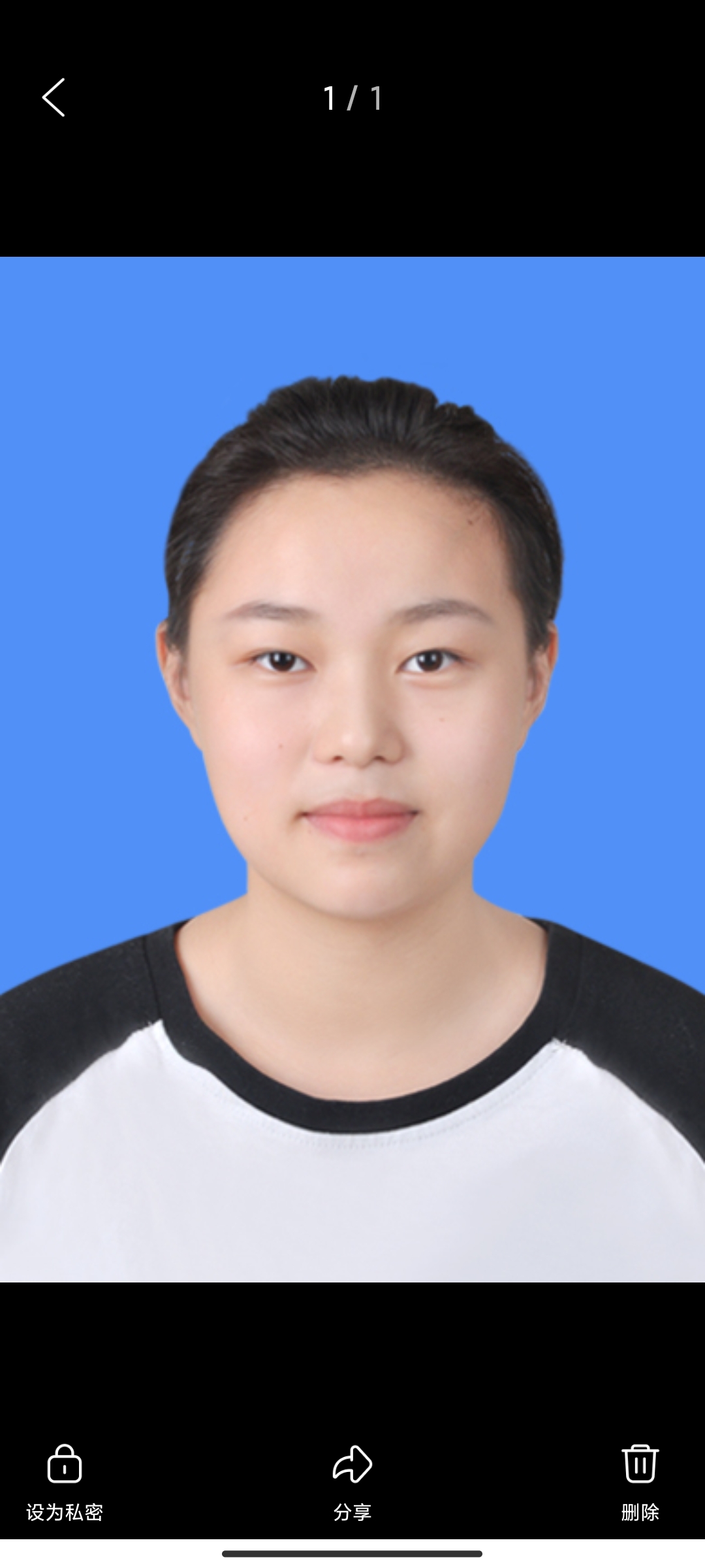 梁教员 照片