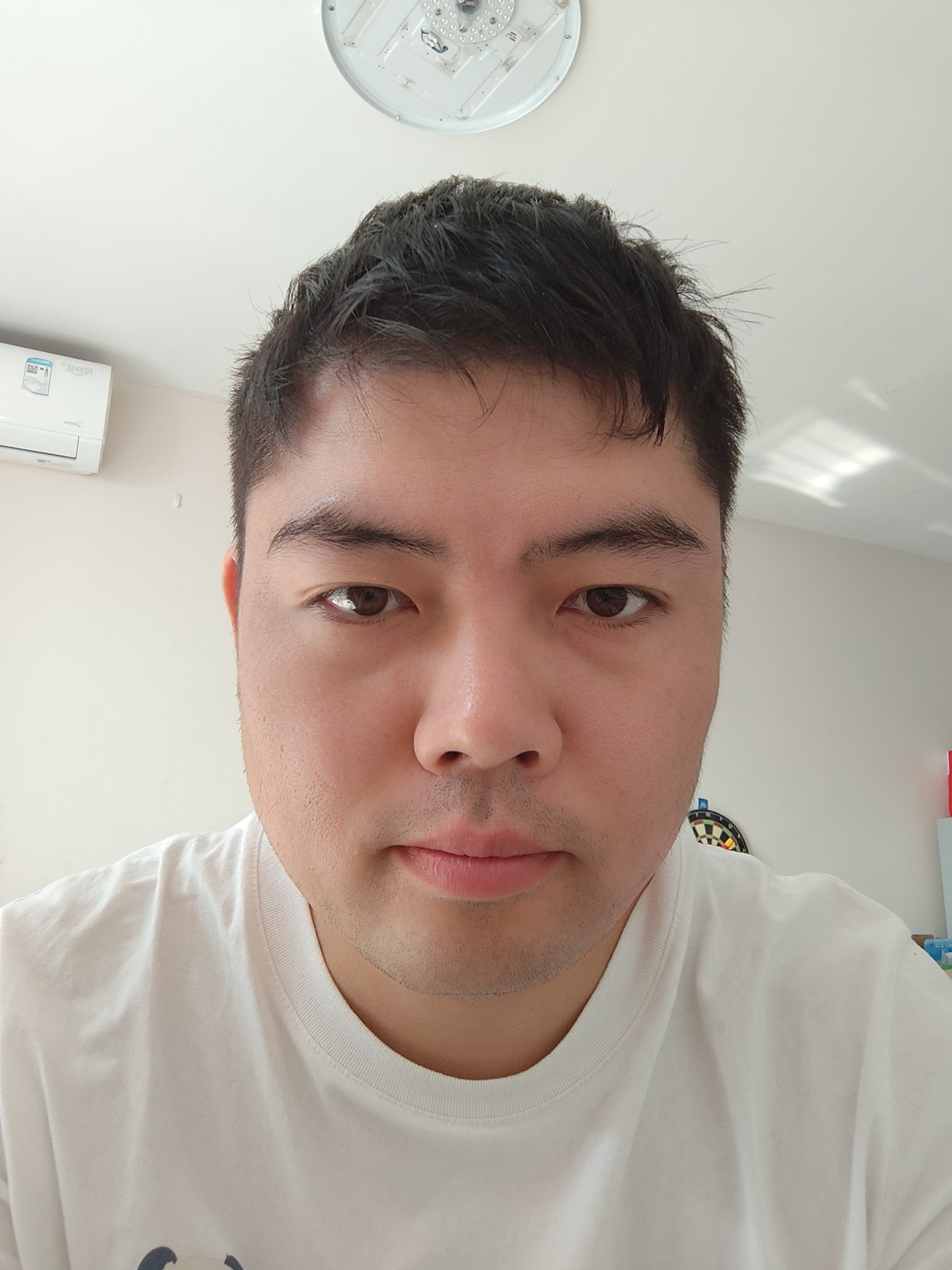 殷教员 照片