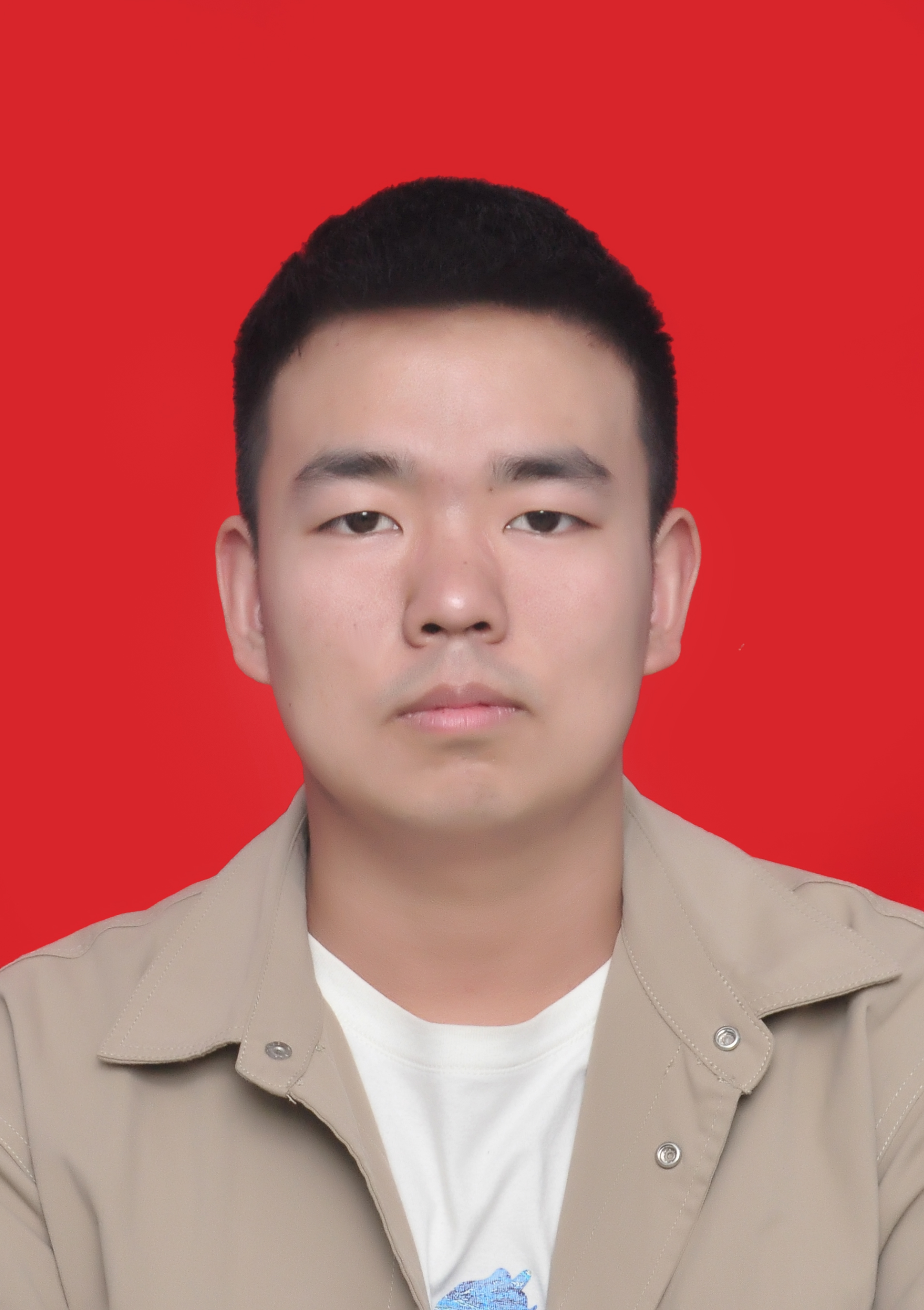 李教员 照片