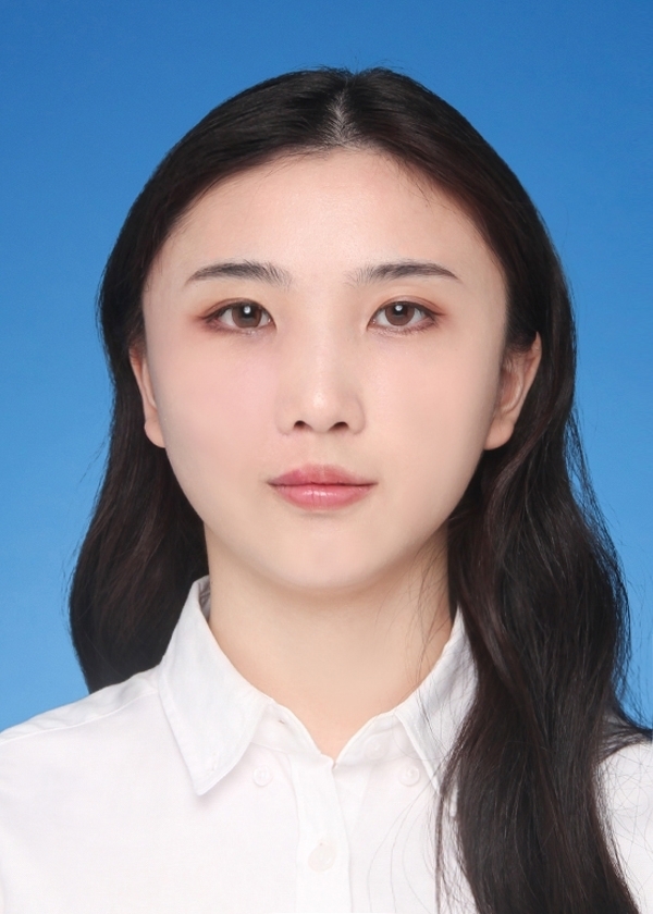 张教员 照片