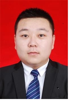 石教员 照片